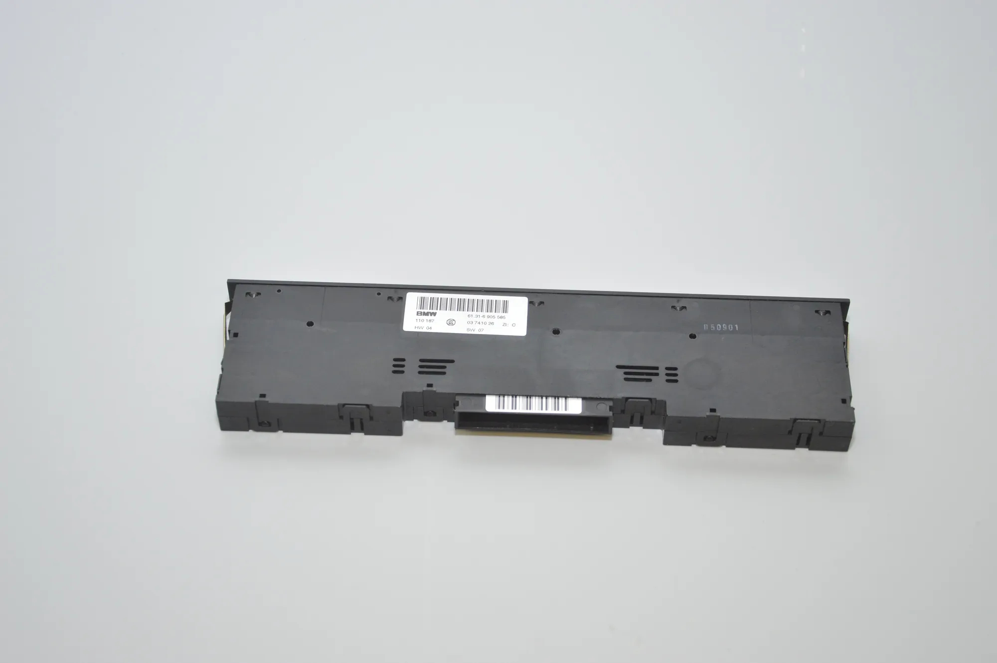 Button Switch Panel – OEM 6905585 · BMW 5 (E39) BMW 5 (E39) 2000 – 5