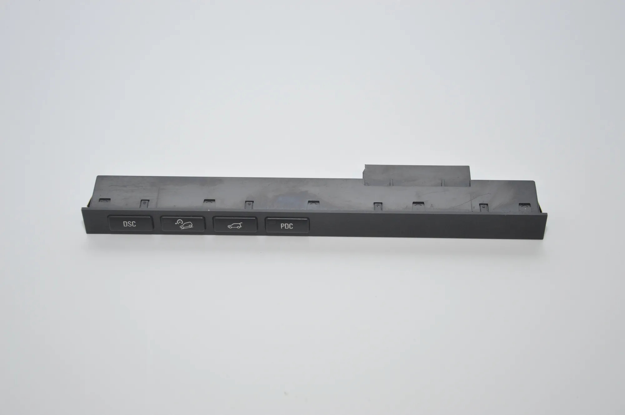 Button Switch Panel – OEM 8373734 · BMW X5 (E53) BMW X5 (E53) 2001