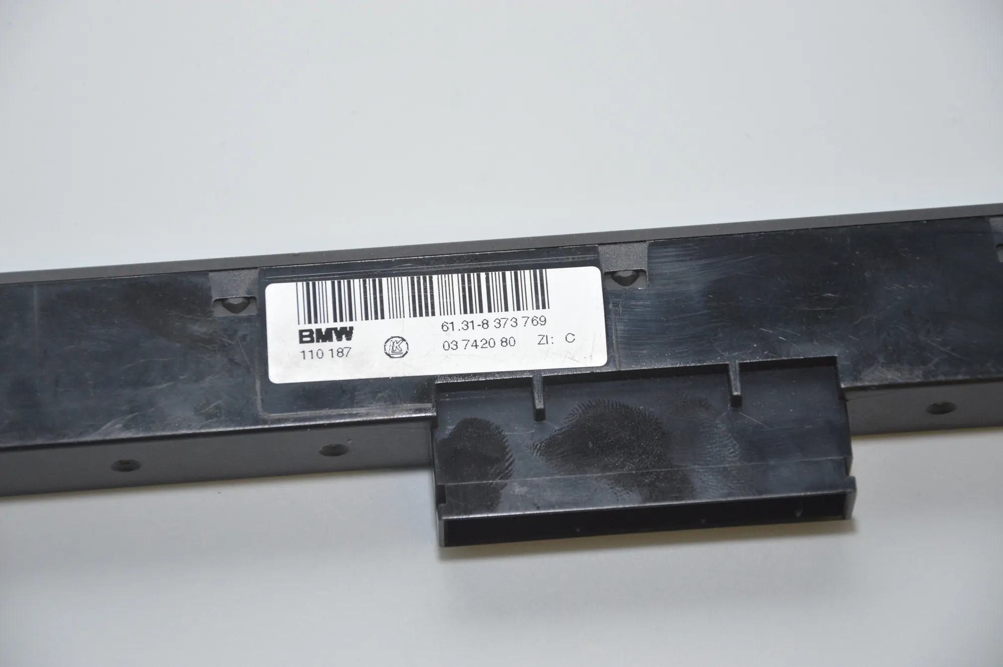 Button Switch Panel – OEM 8373769 · BMW 5 Touring (E39) BMW 5 Touring (E39) 2000 – 5