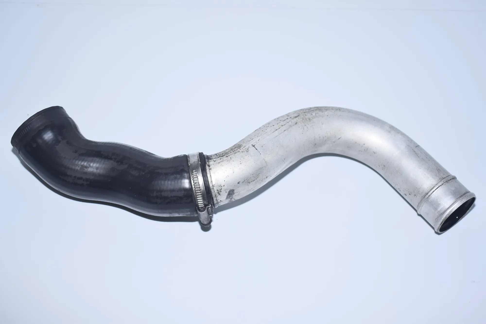 Right Side Intercooler Hose – OEM 2249669 · BMW 5 Touring (E39) 525 d 2000 – 2