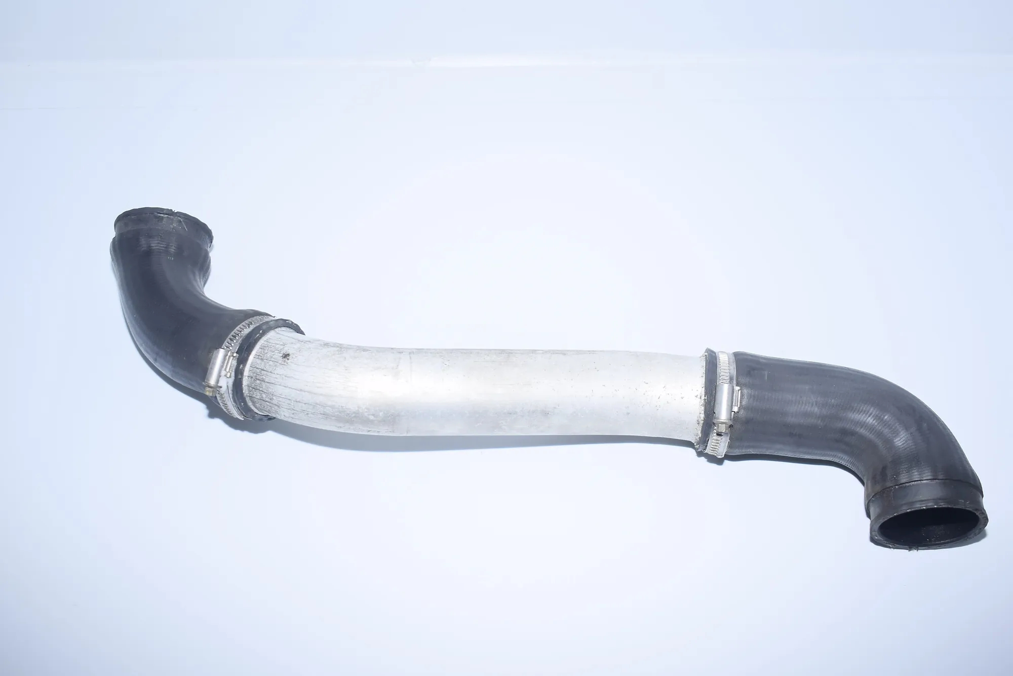 Left Side Intercooler Hose – OEM 2247903 · BMW 5 Touring (E39) 525 d 2000 – 4