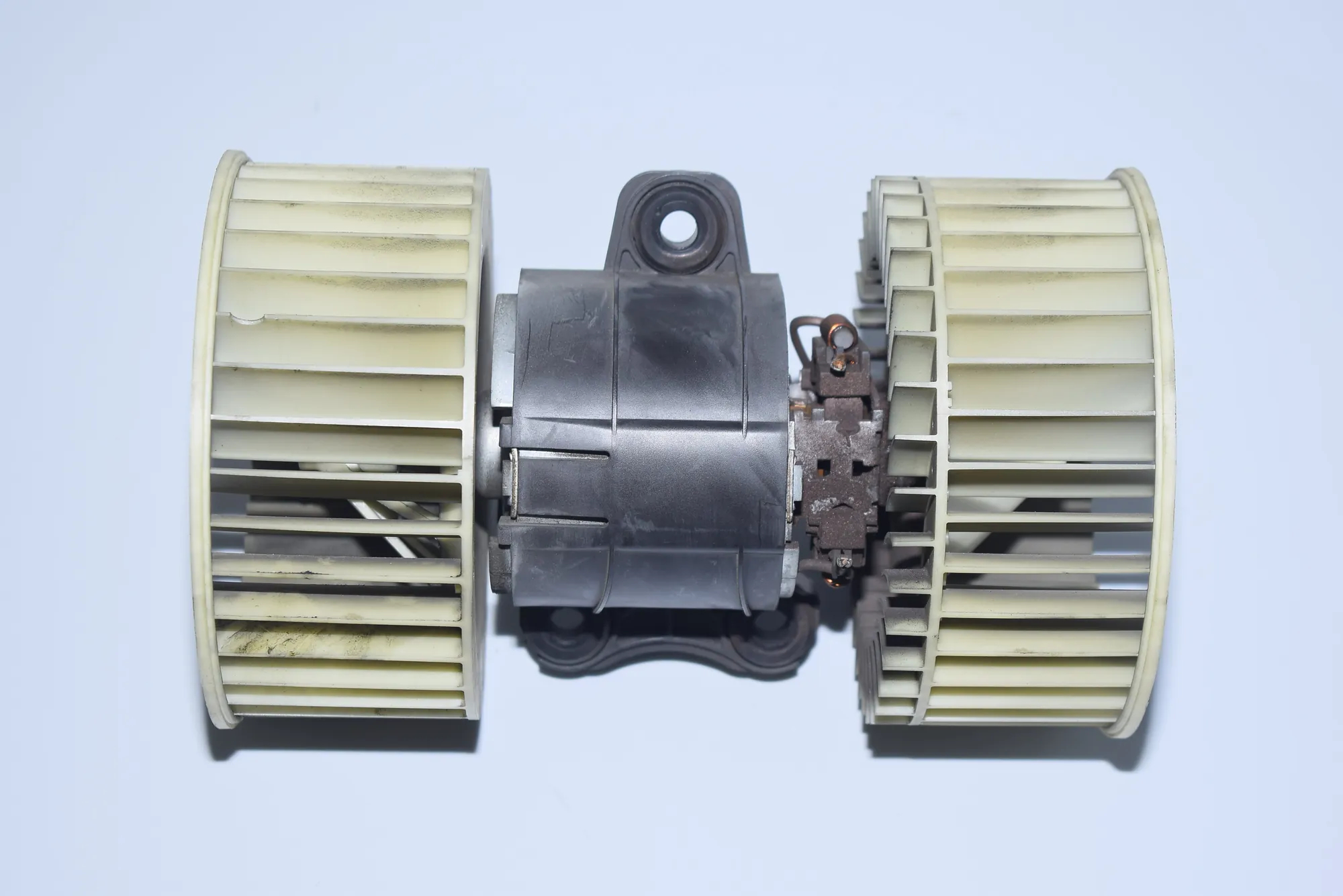 Heater Blower Fan – OEM 8385558 · BMW 5 Touring (E39) 525 d 2000