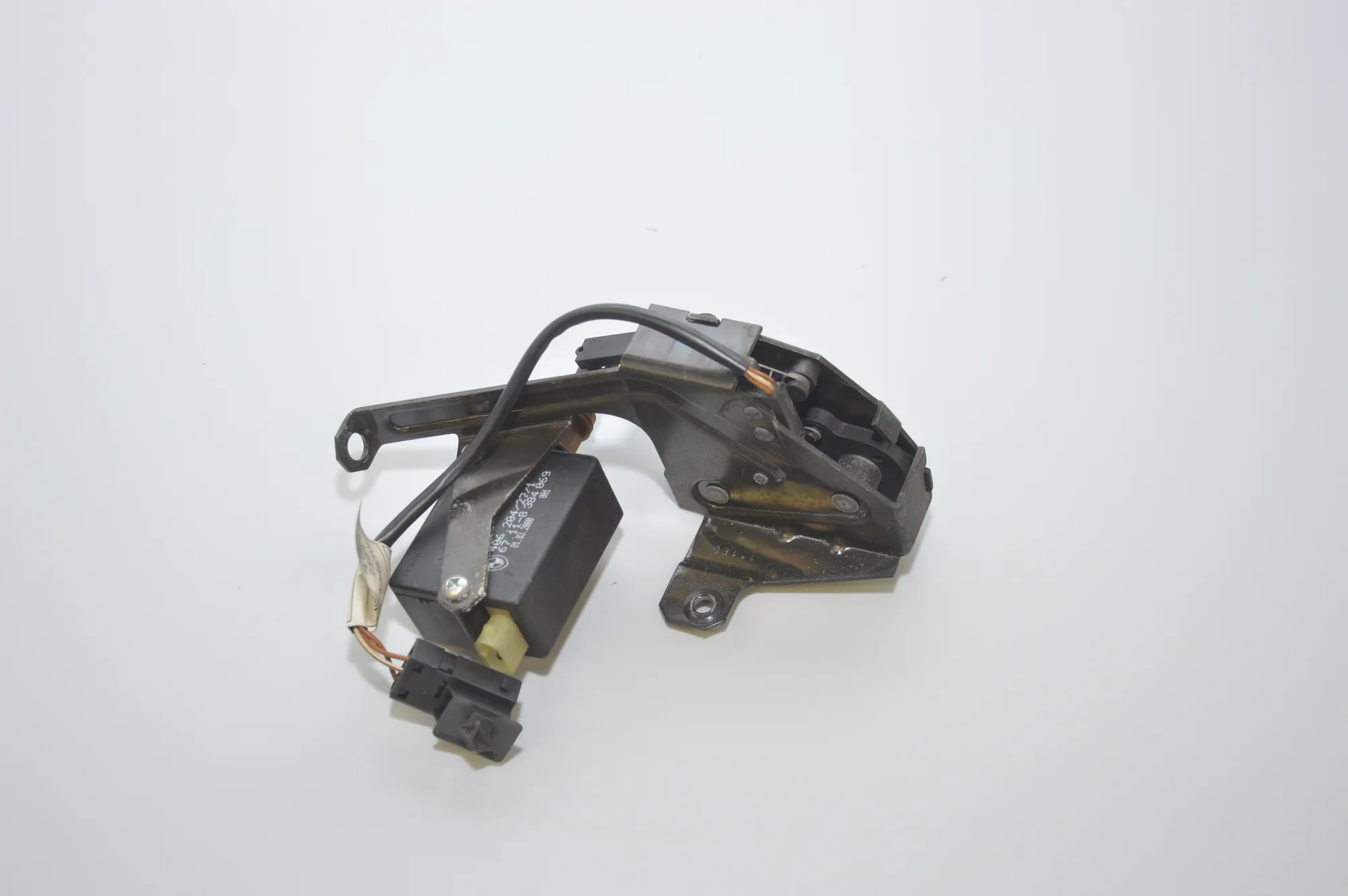 Tailgate Boot Lock – OEM 8238469 · BMW 5 Touring (E39) 525 d 2000 – 3