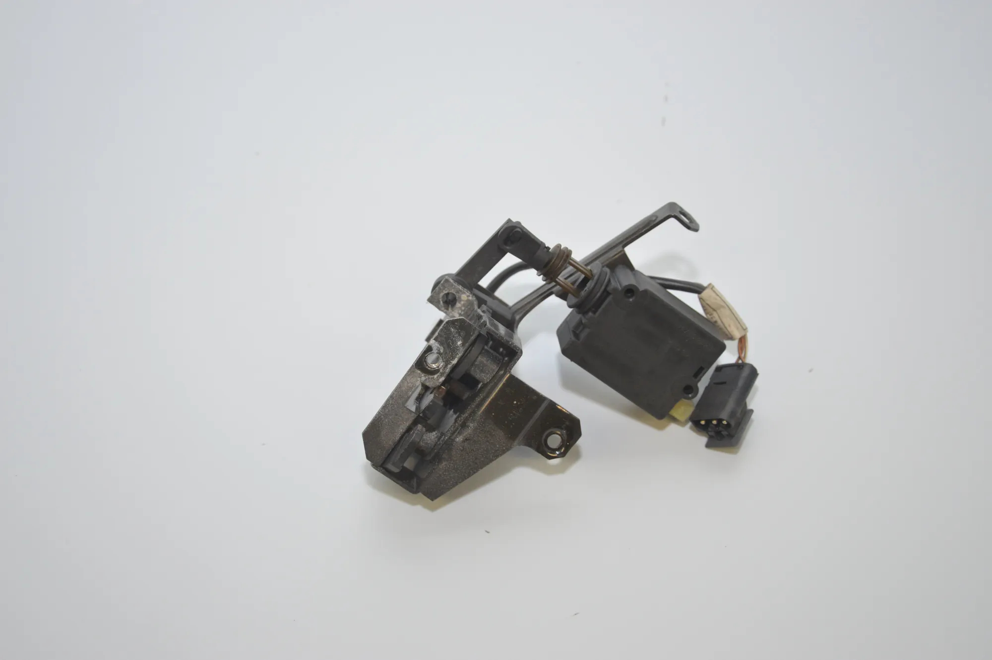 Tailgate Boot Lock – OEM 8238469 · BMW 5 Touring (E39) 525 d 2000 – 6