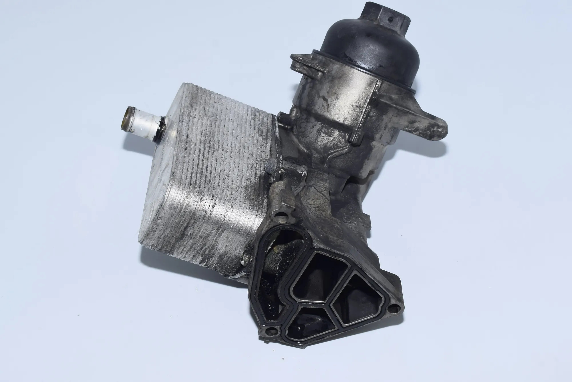 Oil Cooler – OEM 2247204 · BMW 5 Touring (E39) 525 d 2000 – 2