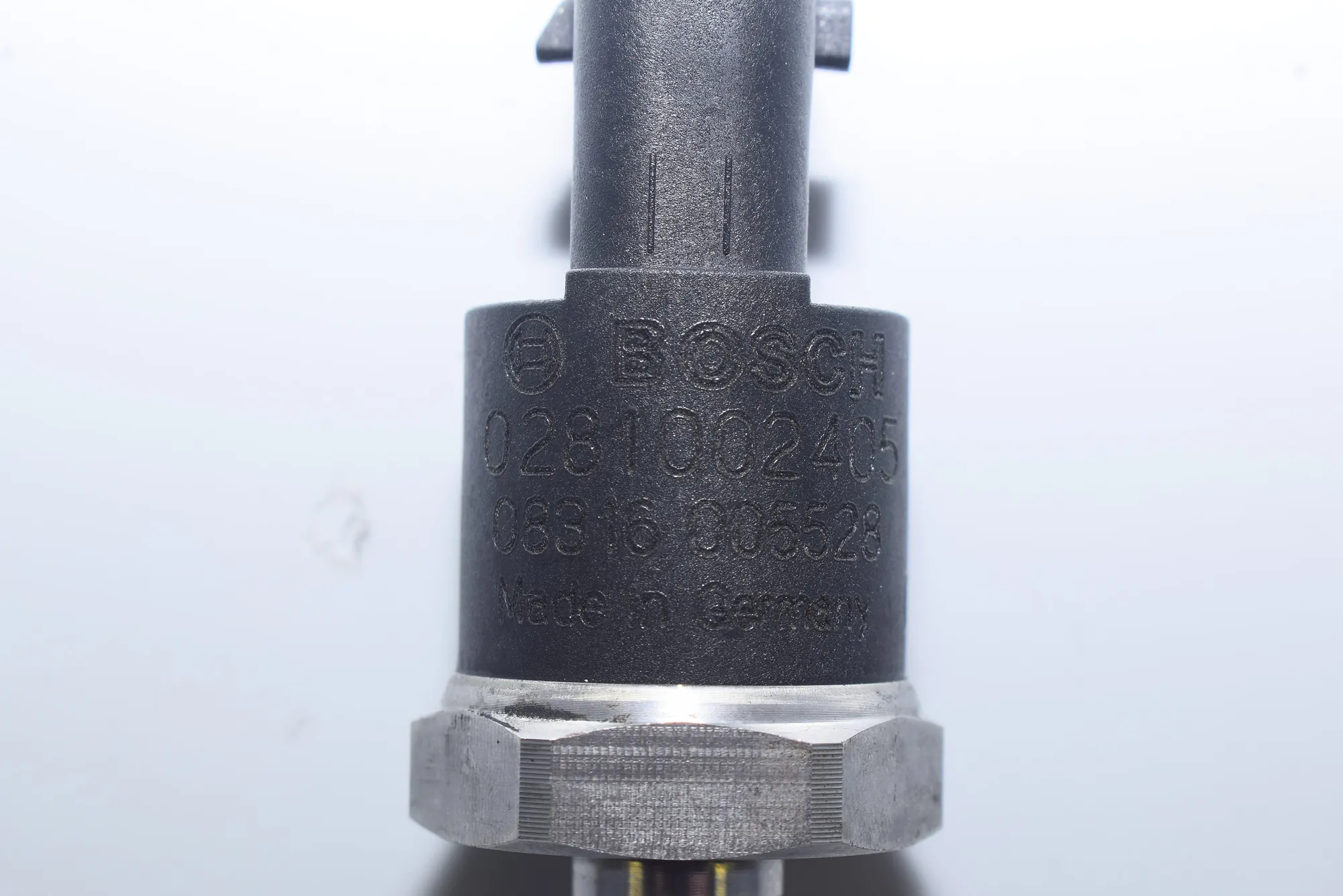 Fuel Rail Pressure Sensor – OEM 0281002405 · BMW 5 Touring (E39) 525 d 2000 – 5
