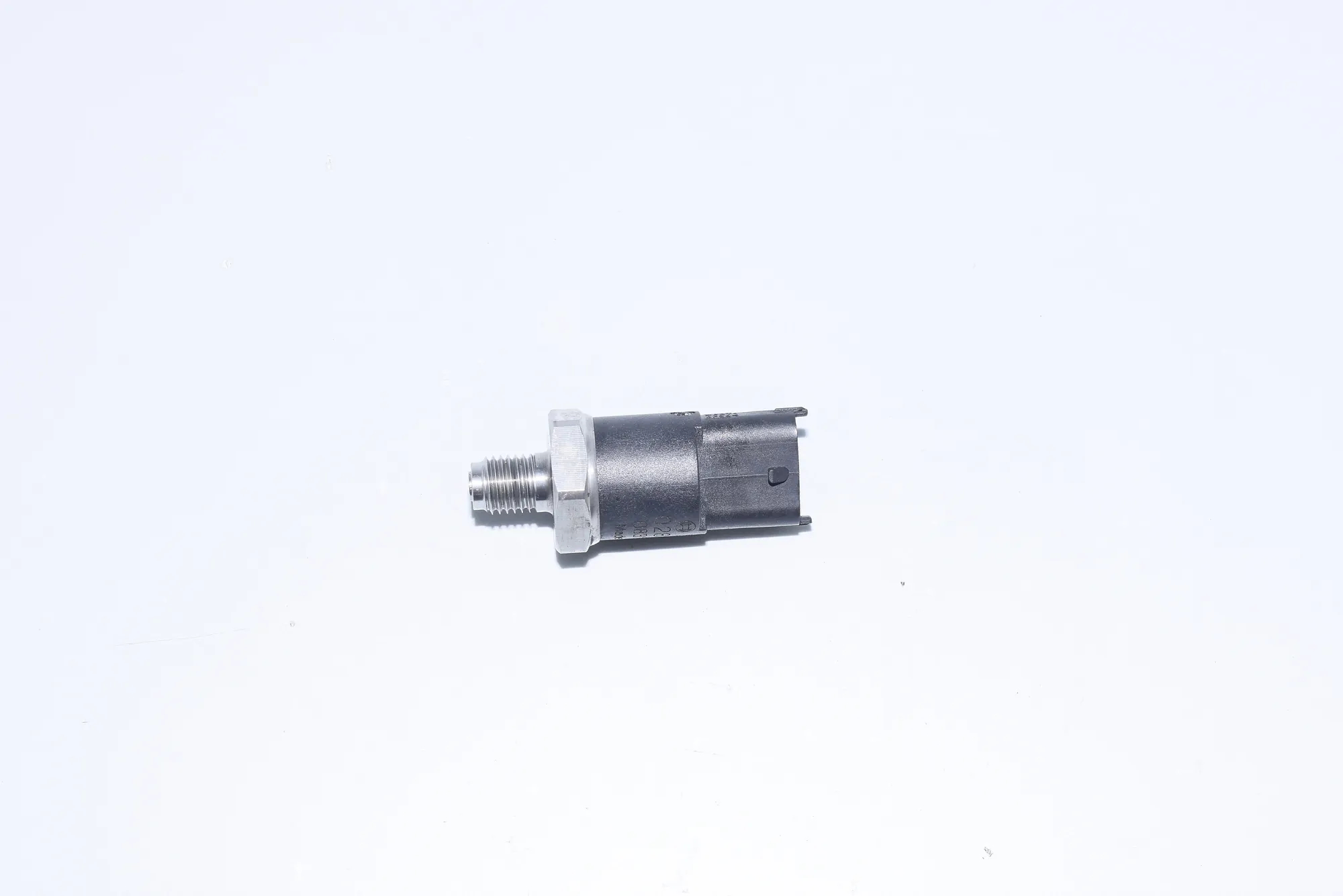 Fuel Rail Pressure Sensor – OEM 0281002405 · BMW 5 Touring (E39) 525 d 2000
