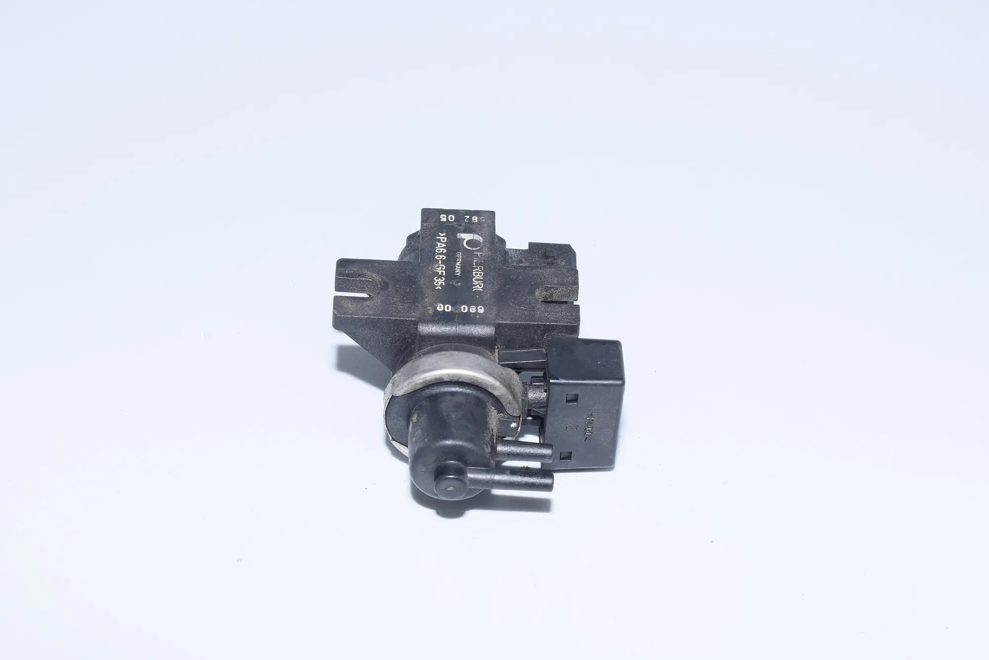Solenoid Valve – OEM 2247906 · BMW 5 Touring (E39) 525 d 2000 – 4