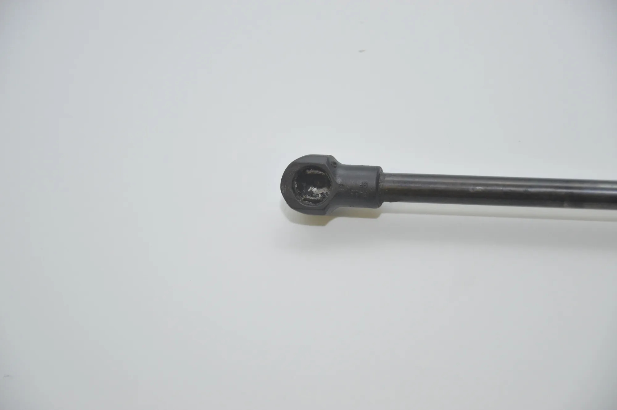 Front Right Bonnet Strut – OEM 8174866 · BMW 5 Touring (E39) 525 d 2000 – 3