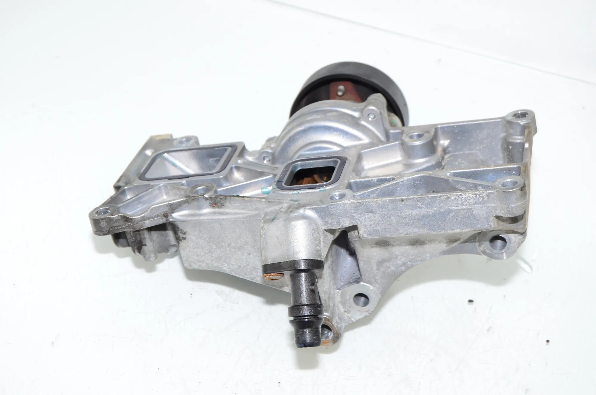 Water Pump – OEM 8575624 · BMW 7 (G11, G12) 750 d, Ld xDrive 2016 – 4