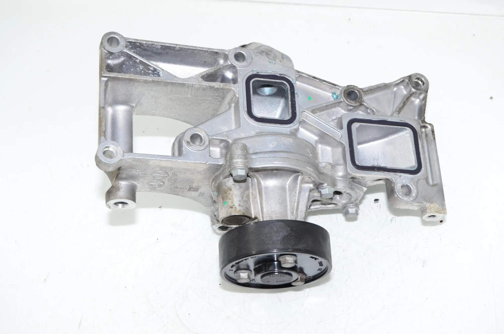 Water Pump – OEM 8575624 · BMW 7 (G11, G12) 750 d, Ld xDrive 2016 – 3