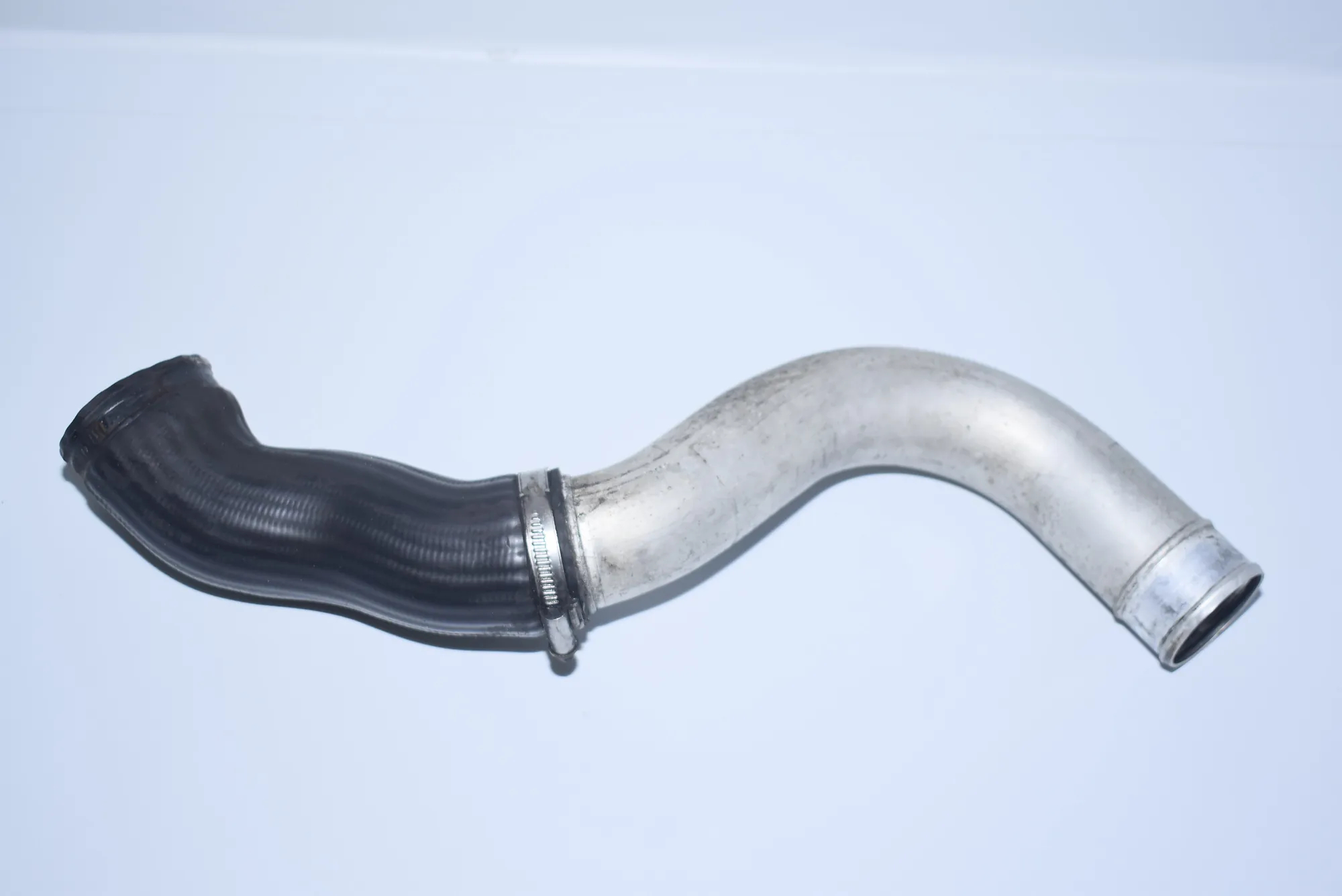 Right Side Intercooler Hose – OEM 2249669 · BMW 5 Touring (E39) 525 d 2003 – 2