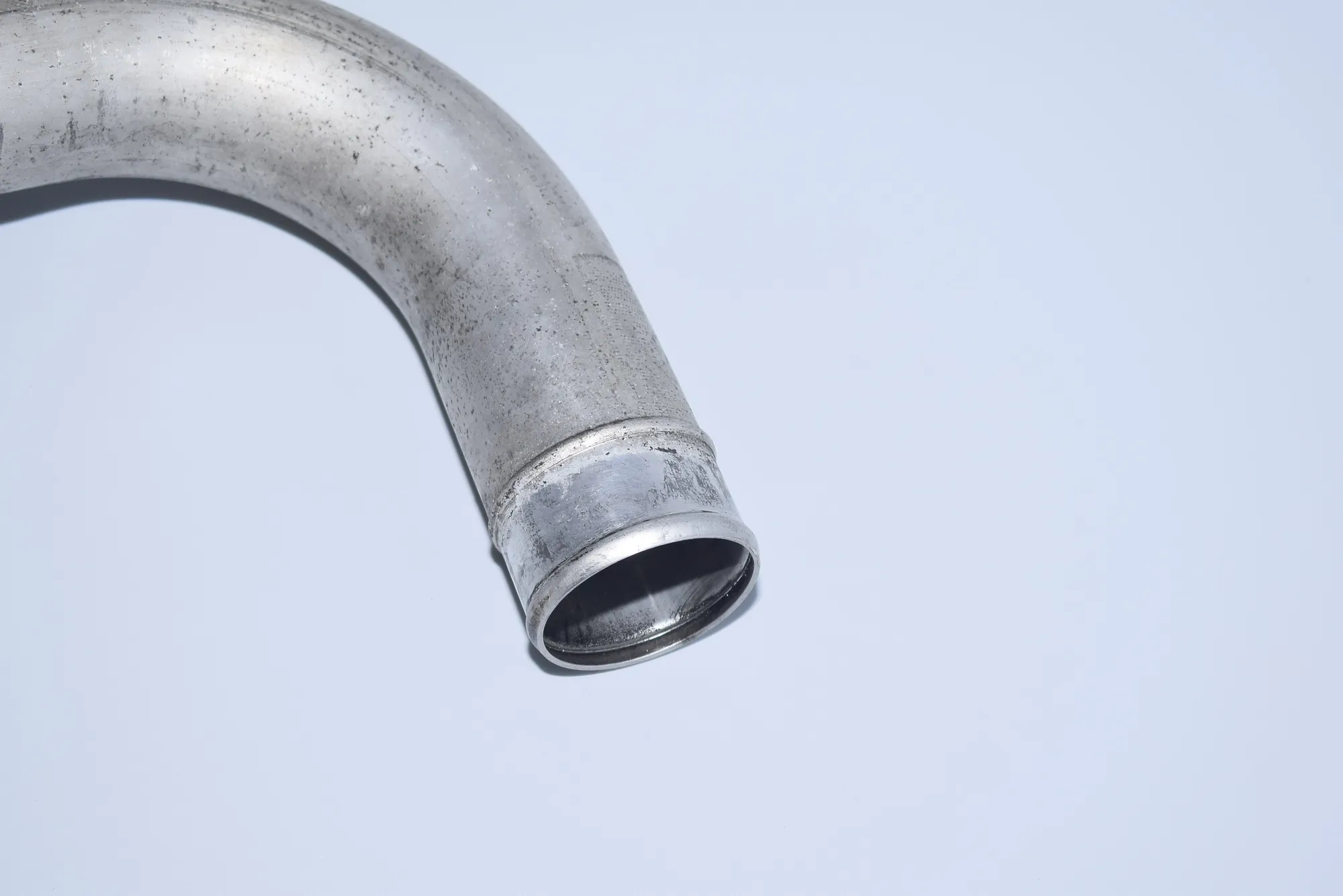 Right Side Intercooler Hose – OEM 2249669 · BMW 5 Touring (E39) 525 d 2003 – 3