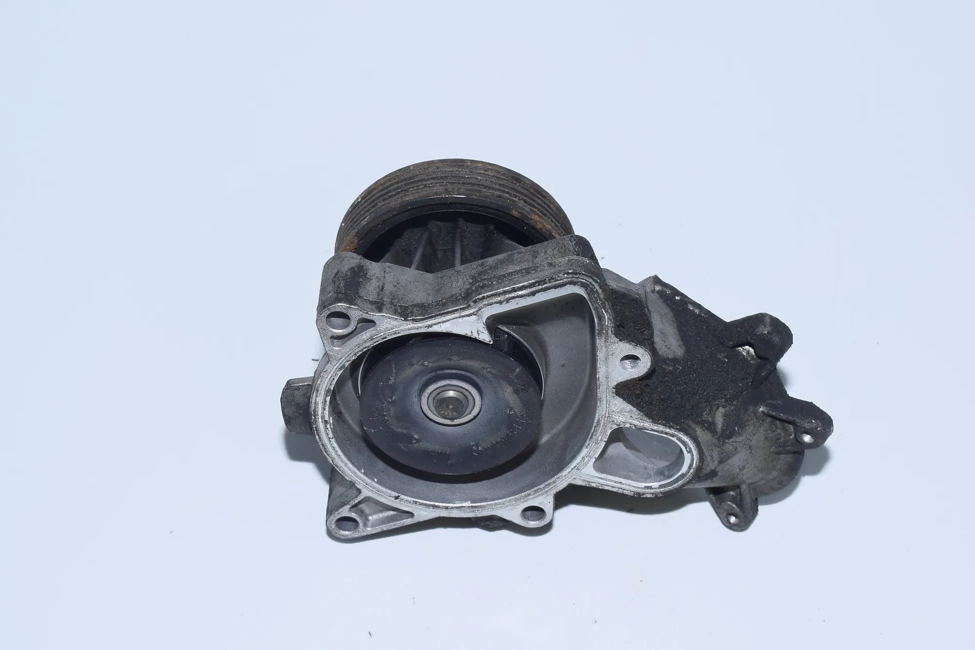 Water Pump – OEM 2354055 · BMW 5 Touring (E39) 525 d 2003 – 5