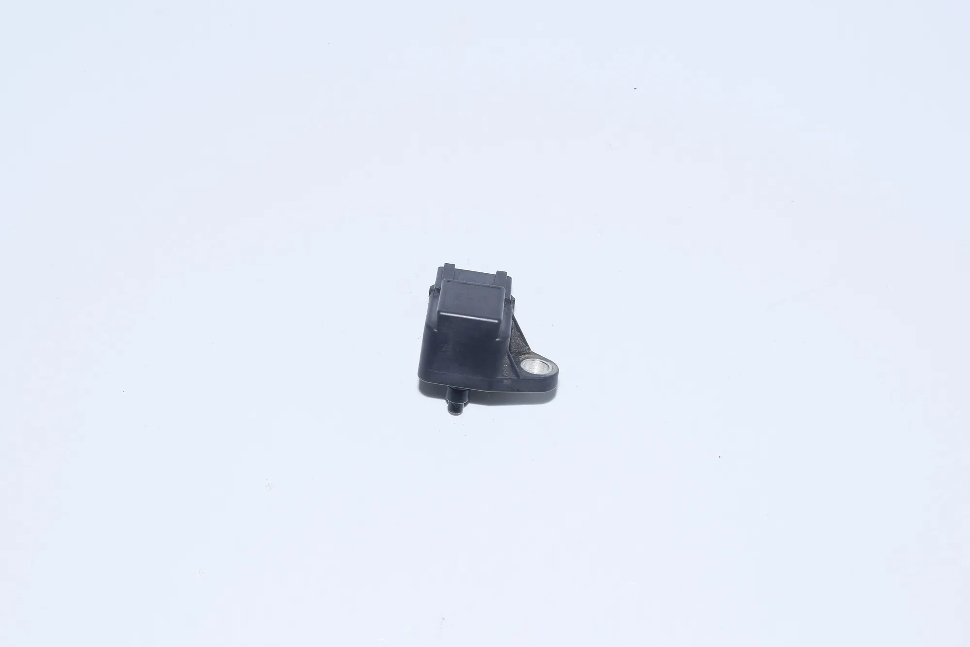 Intake Manifold Pressure Sensor – OEM 2246977 · BMW 5 Touring (E39) 525 d 2003 – 3