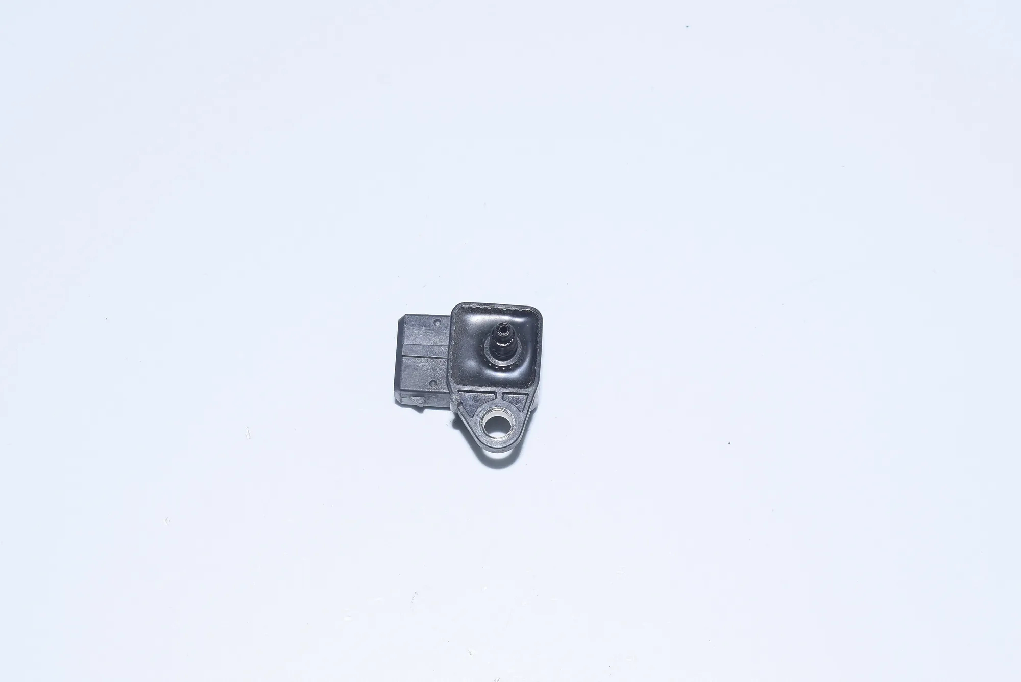 Intake Manifold Pressure Sensor – OEM 2246977 · BMW 5 Touring (E39) 525 d 2003 – 4
