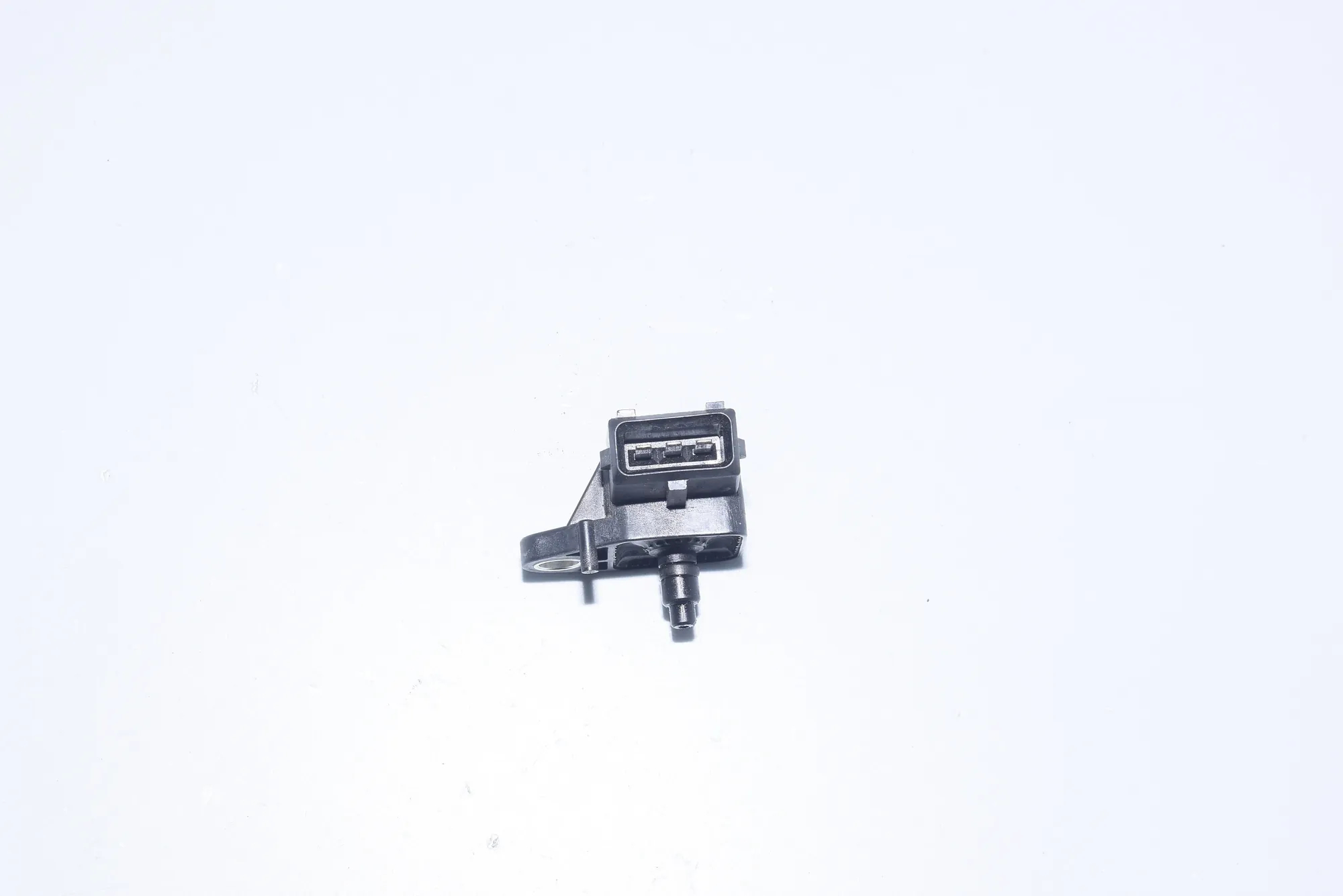 Intake Manifold Pressure Sensor – OEM 2246977 · BMW 5 Touring (E39) 525 d 2003 – 5