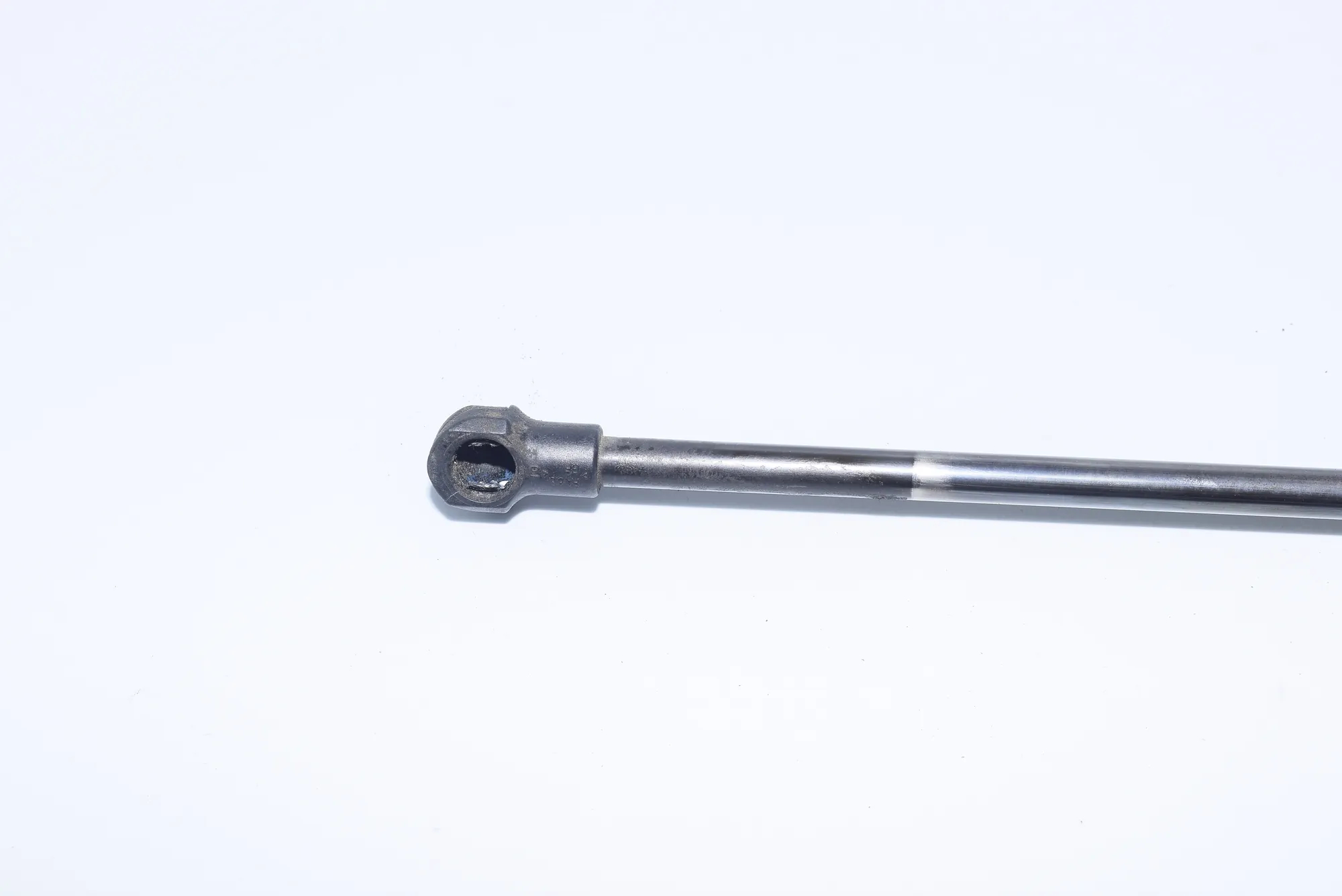 Front Left Bonnet Strut – OEM 8174866 · BMW 5 Touring (E39) 530 d 2000 – 4