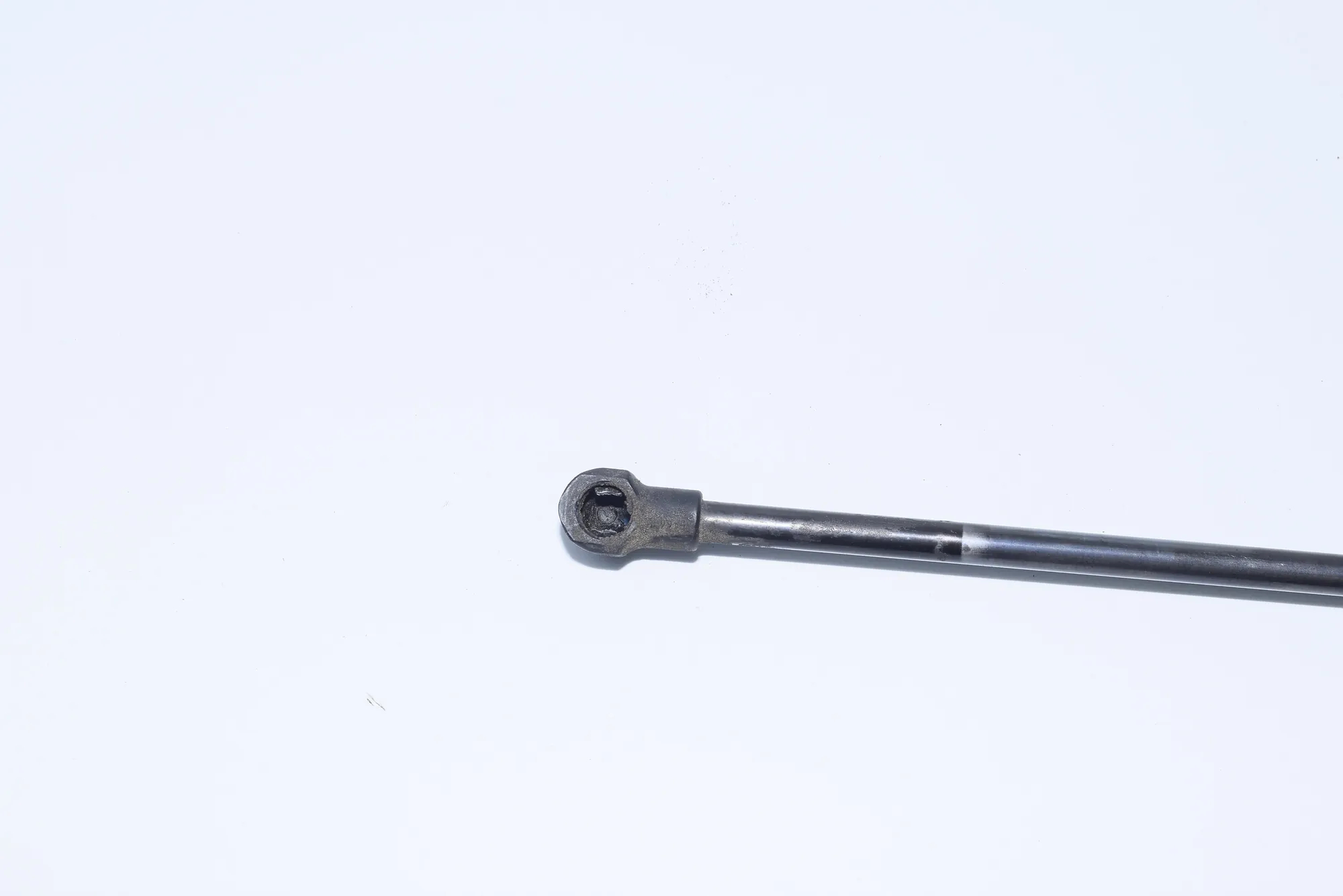 Front Right Bonnet Strut – OEM 8174866 · BMW 5 Touring (E39) 530 d 2000 – 4