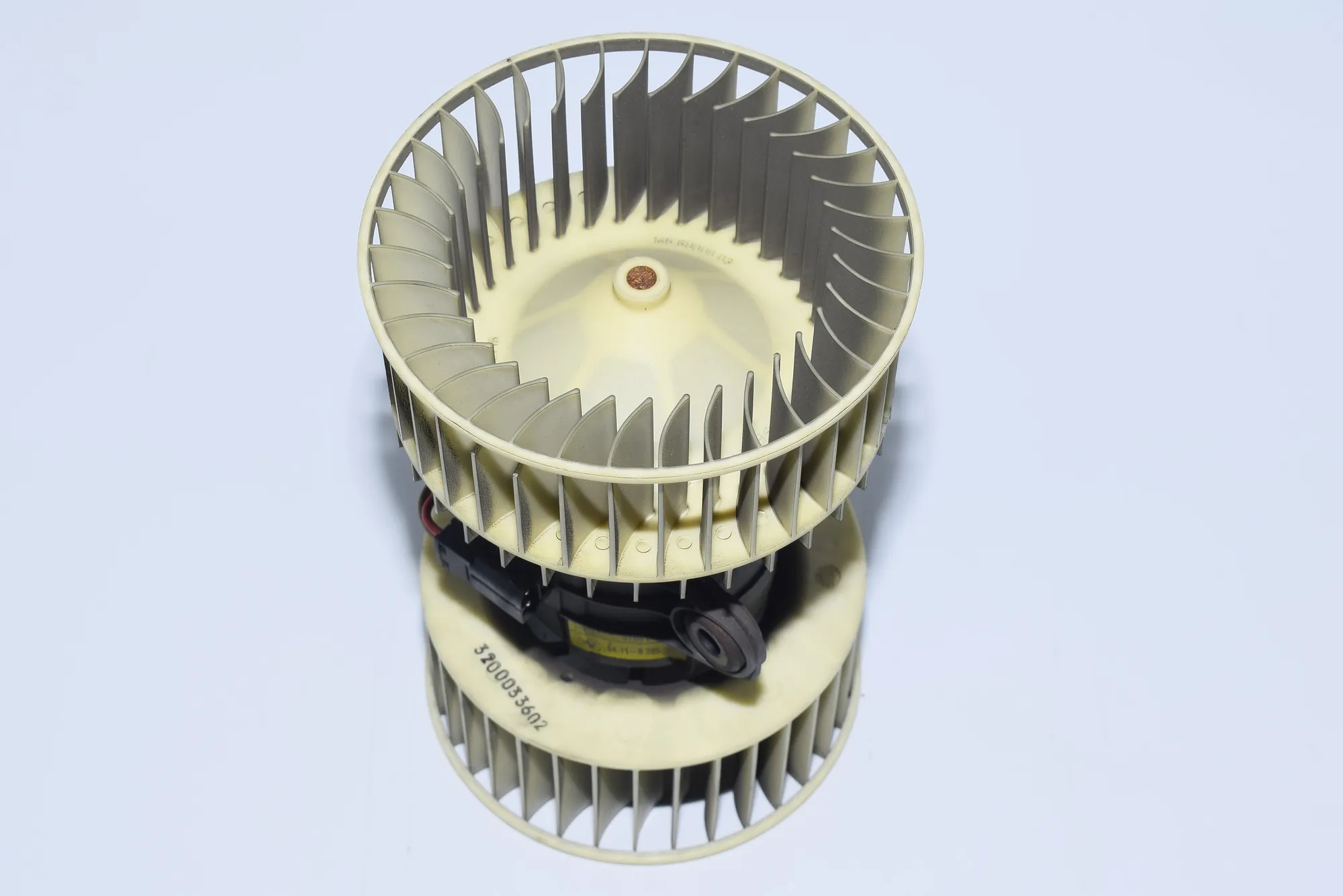 Heater Blower Fan – OEM 8385558 · BMW 5 Touring (E39) 530 d 2000 – 3