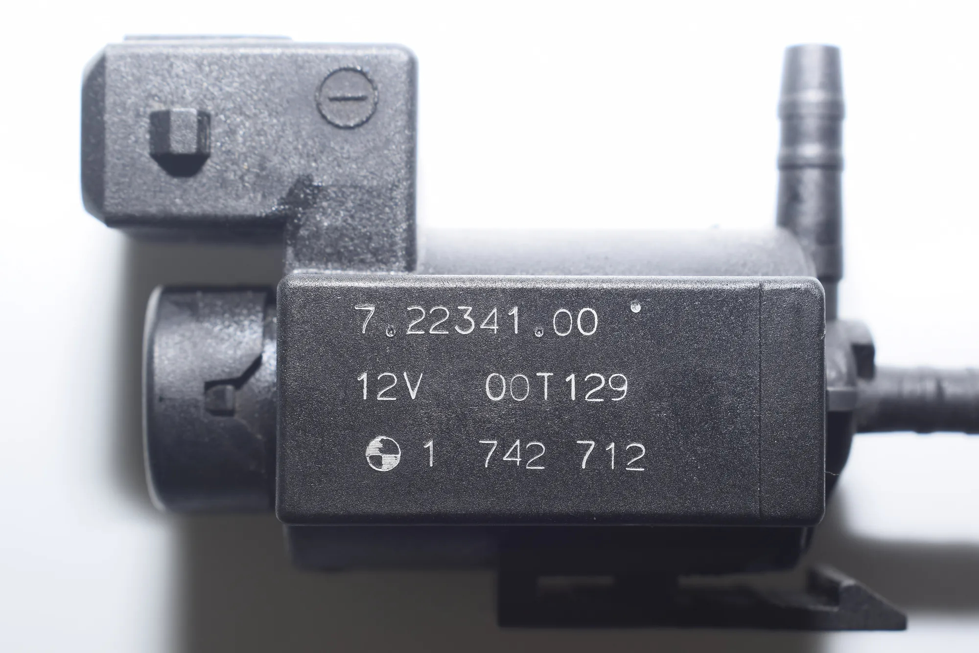 Solenoid Valve – OEM 1742712 · BMW 5 Touring (E39) 530 d 2000 – 4