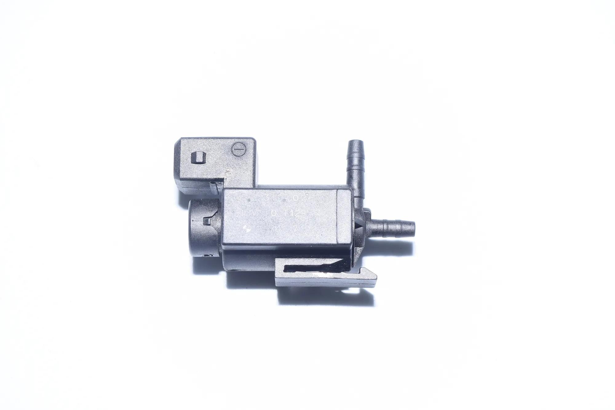 Solenoid Valve – OEM 1742712 · BMW 5 Touring (E39) 530 d 2000 – 5