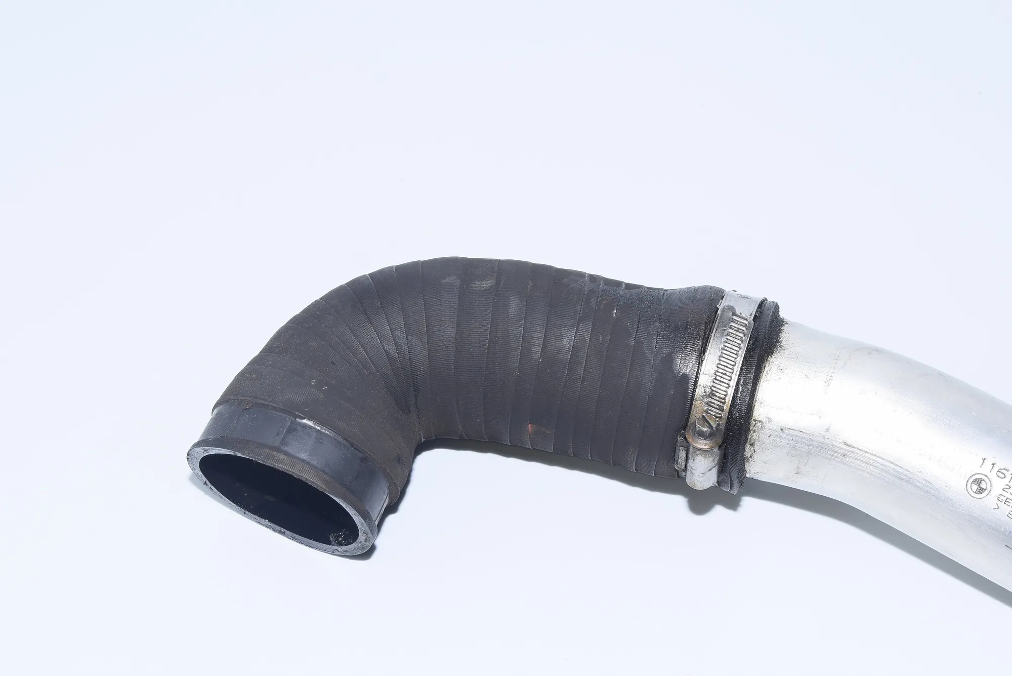 Left Side Intercooler Hose – OEM 7793133 · BMW 5 Touring (E39) 525 d 2003 – 4