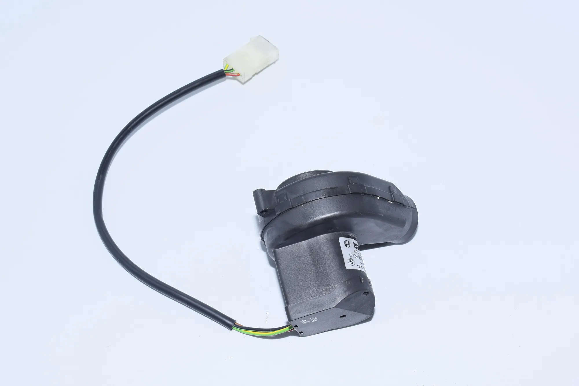 Other Control Units – OEM 0130002831 · BMW 5 Touring (E39) 525 d 2003 – 5