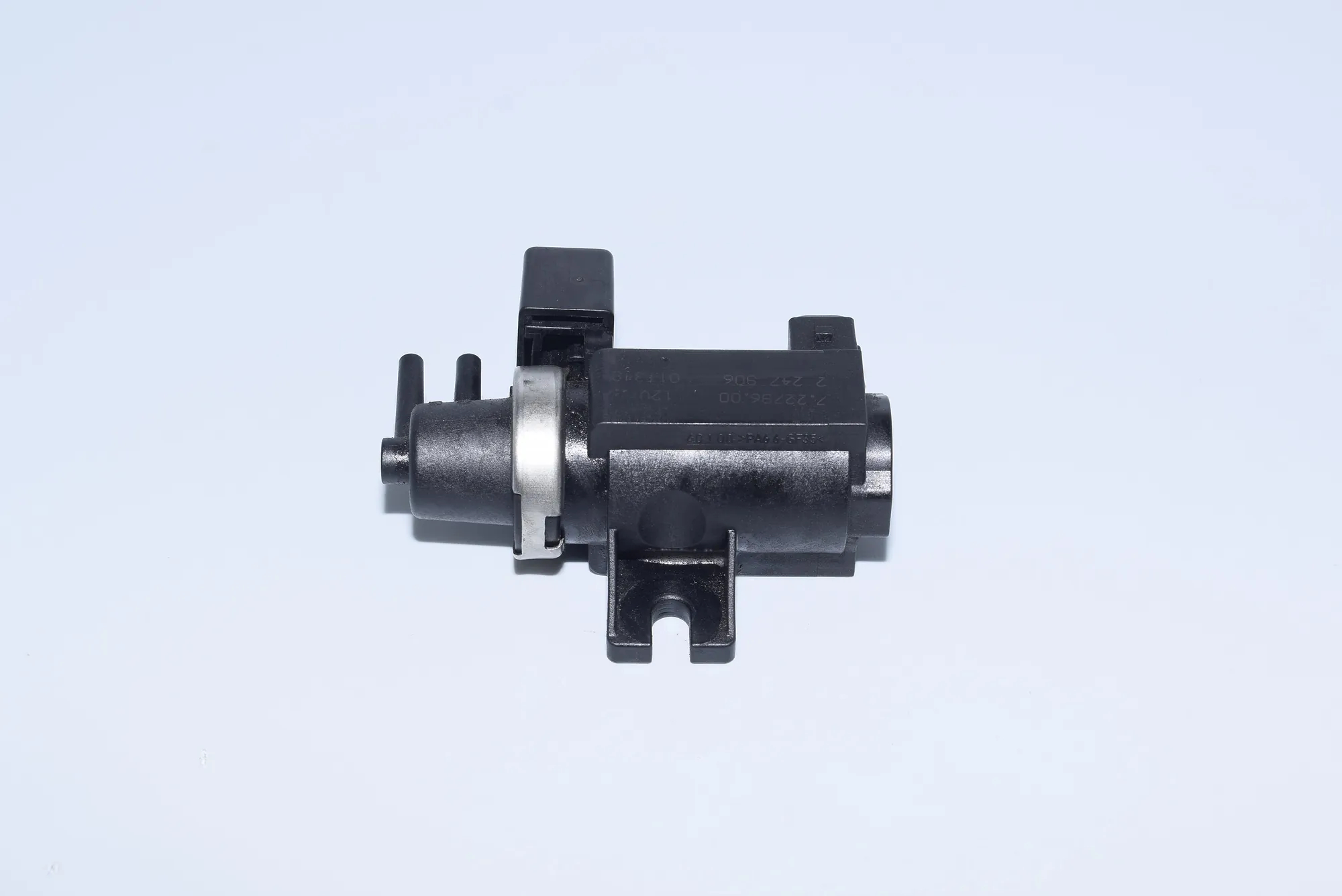 Solenoid Valve – OEM 2247906 · BMW 5 Touring (E39) 525 d 2003 – 3