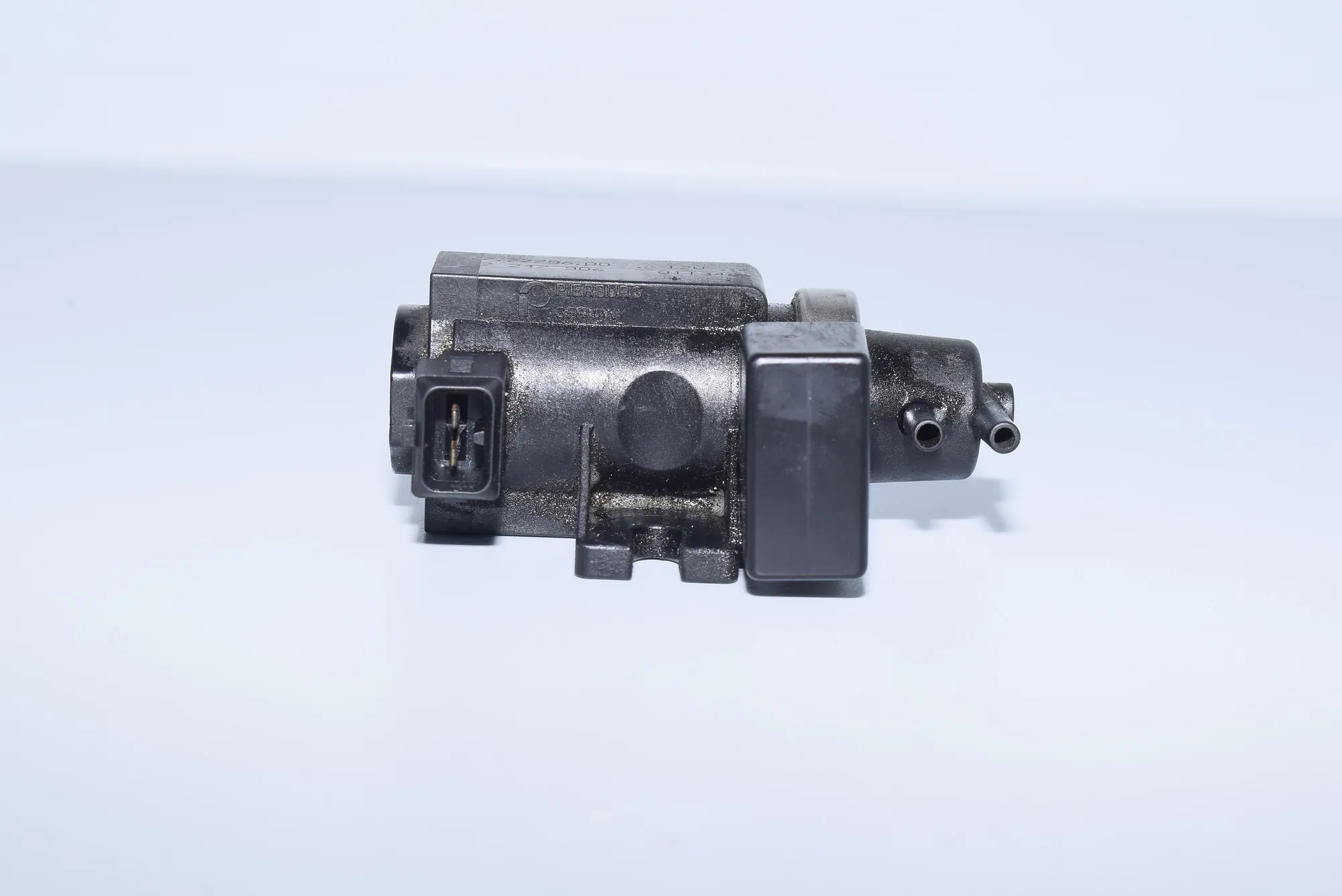 Solenoid Valve – OEM 2247906 · BMW 5 Touring (E39) 525 d 2003 – 2