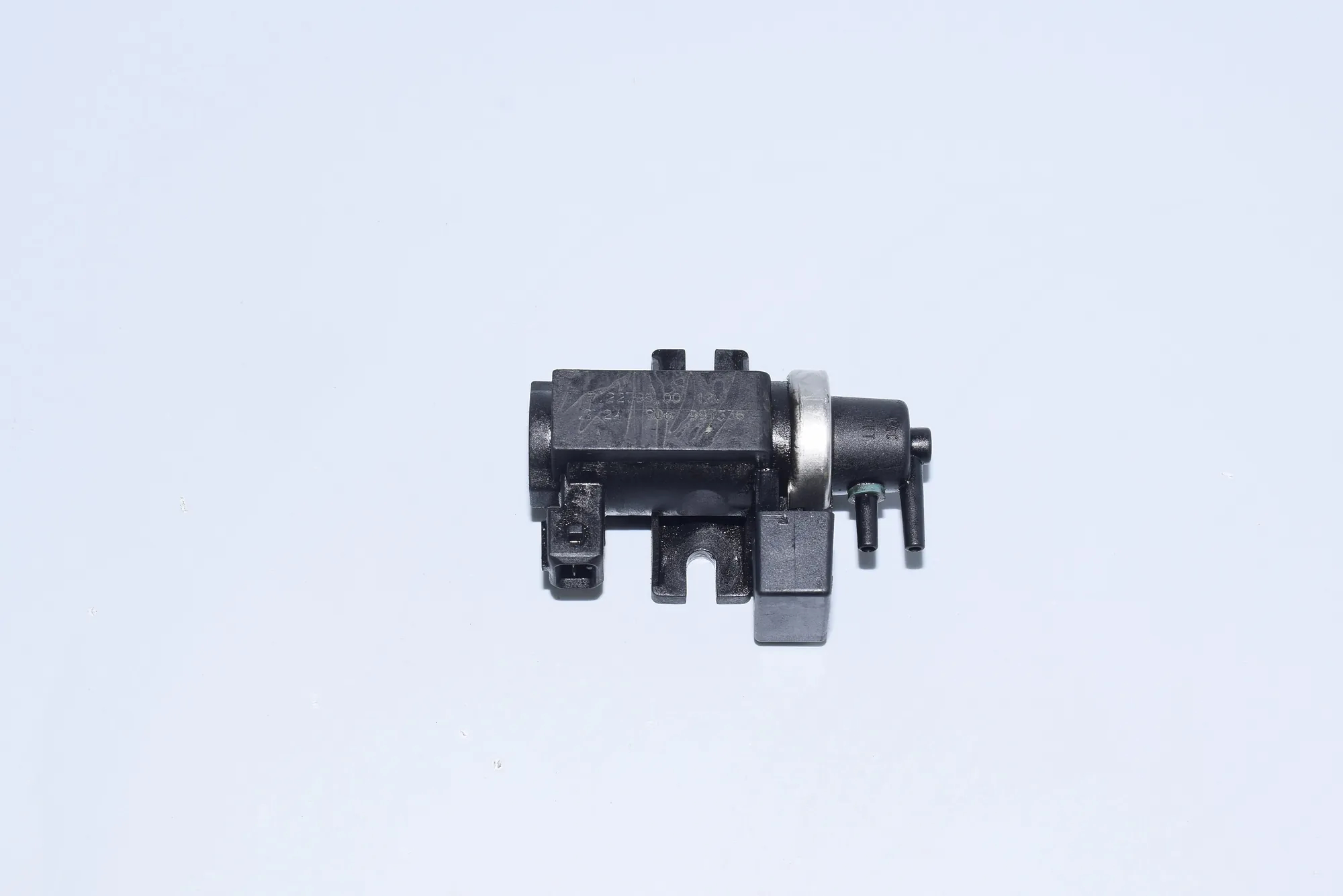 Solenoid Valve – OEM 2247906 · BMW 5 Touring (E39) 525 d 2003 – 3