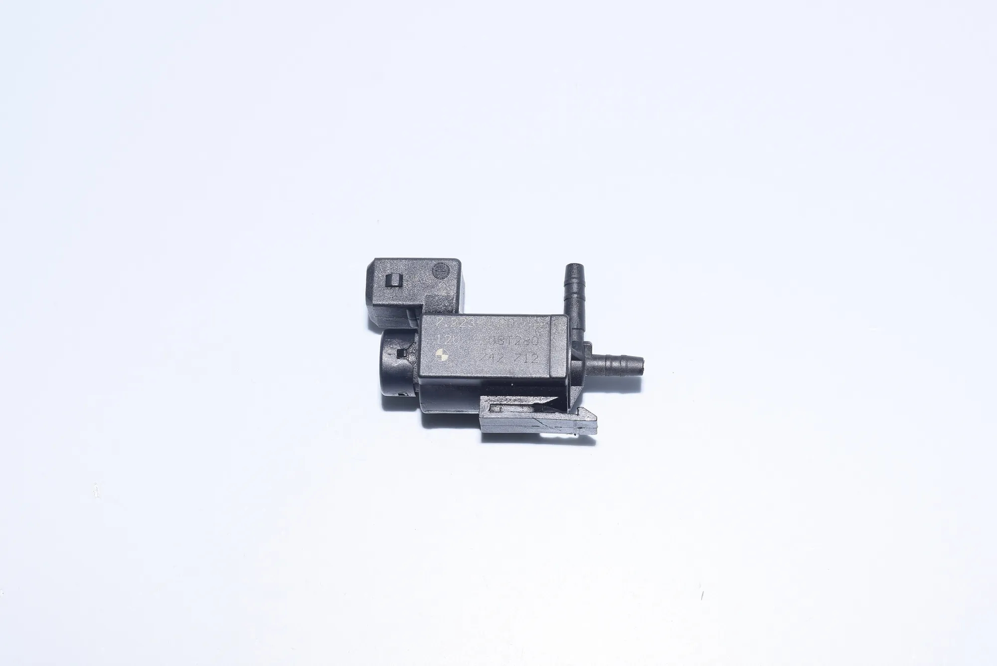 Solenoid Valve – OEM 1742712 · BMW 5 Touring (E39) 525 d 2003 – 4