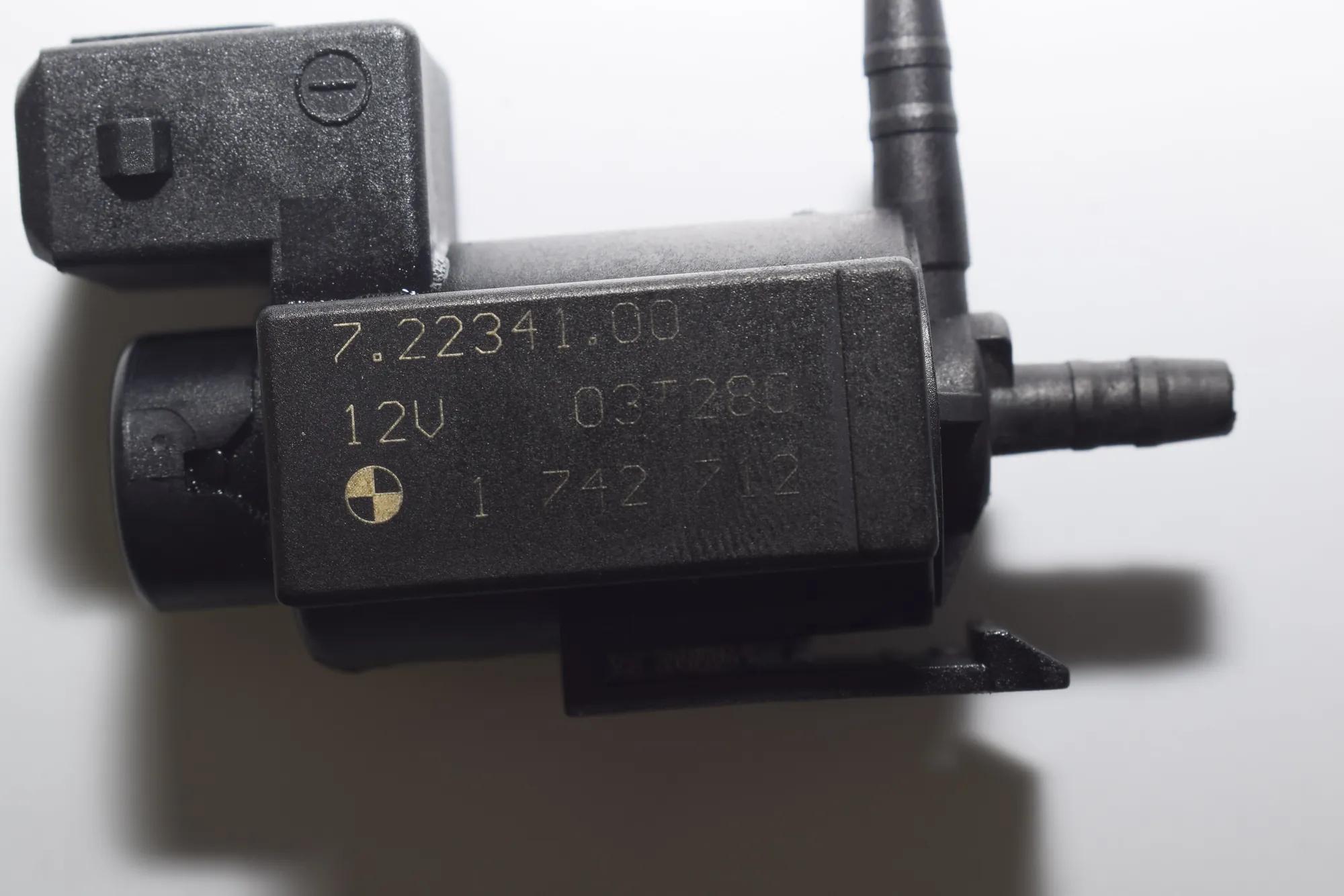 Solenoid Valve – OEM 1742712 · BMW 5 Touring (E39) 525 d 2003 – 2