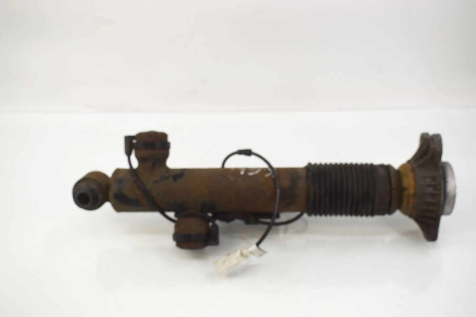 Rear Left Shock Absorber – OEM 6796985 · BMW 5 Touring (F11) 530 d xDrive 2011 – 4