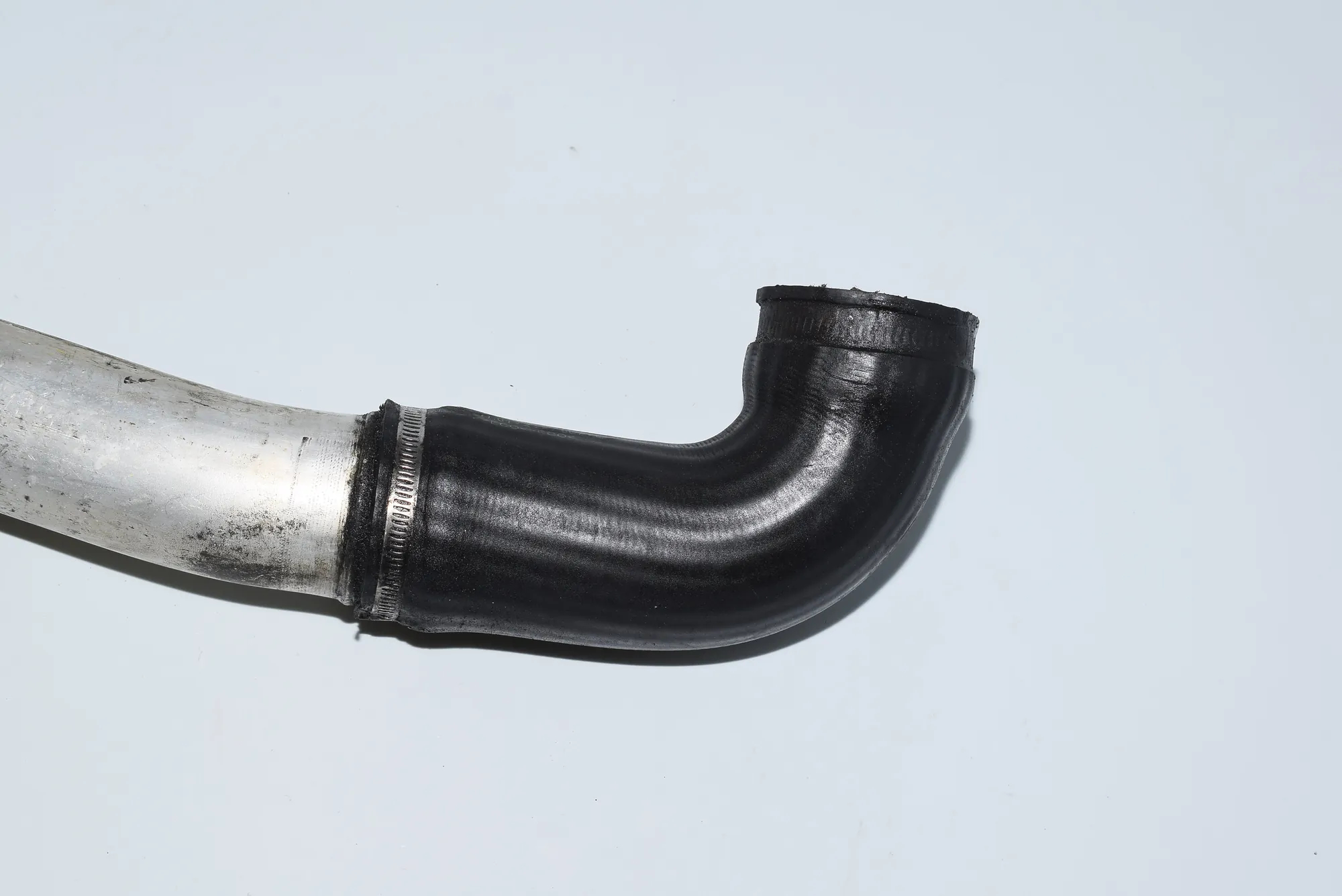 Left Side Intercooler Hose – OEM 2247967 · BMW 5 Touring (E39) 525 d 2001 – 2