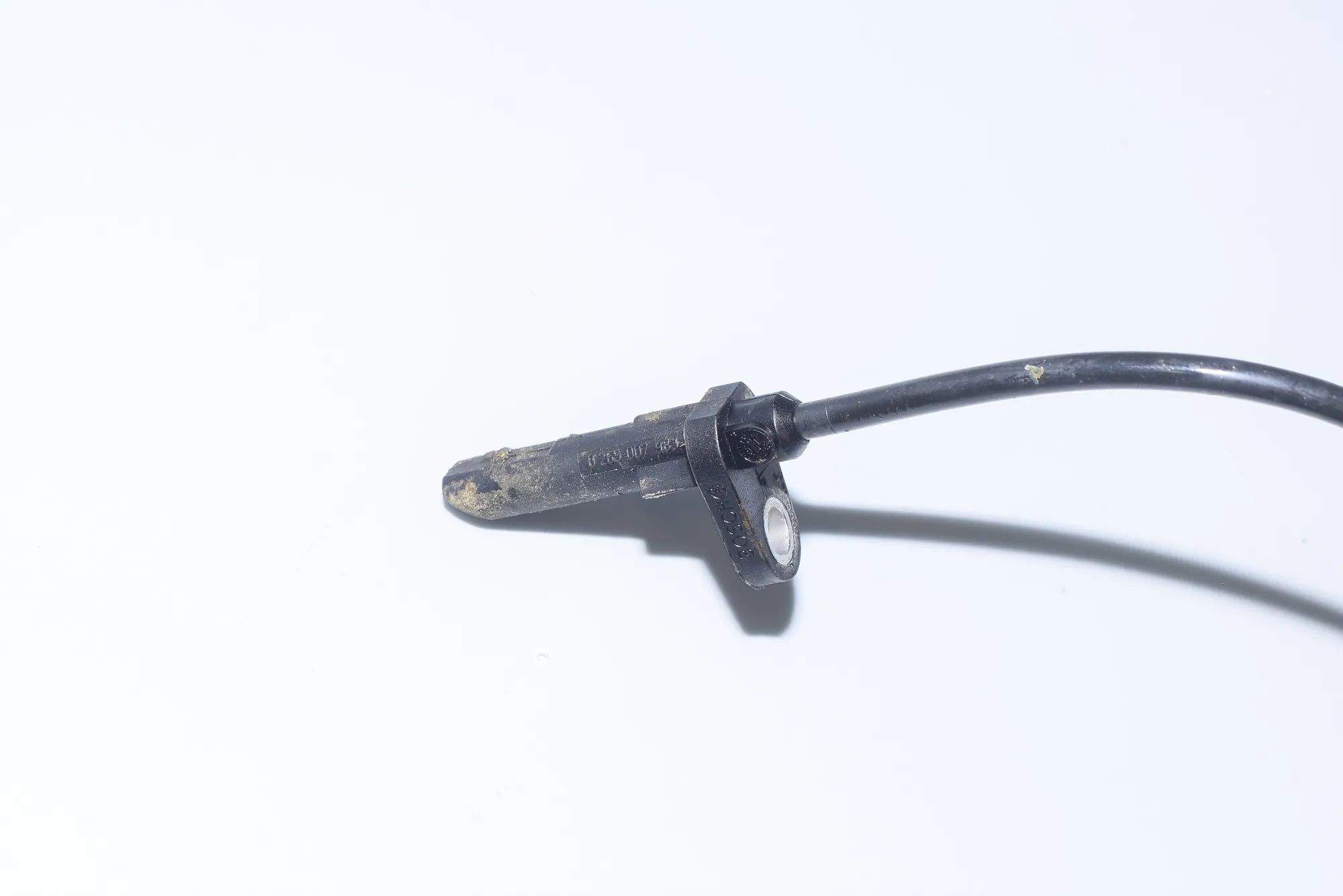 Rear Left ABS Sensor – OEM 0265007983 · BMW 7 (F01, F02) BMW 7 (F01, F02) 730 d 2010 – 3
