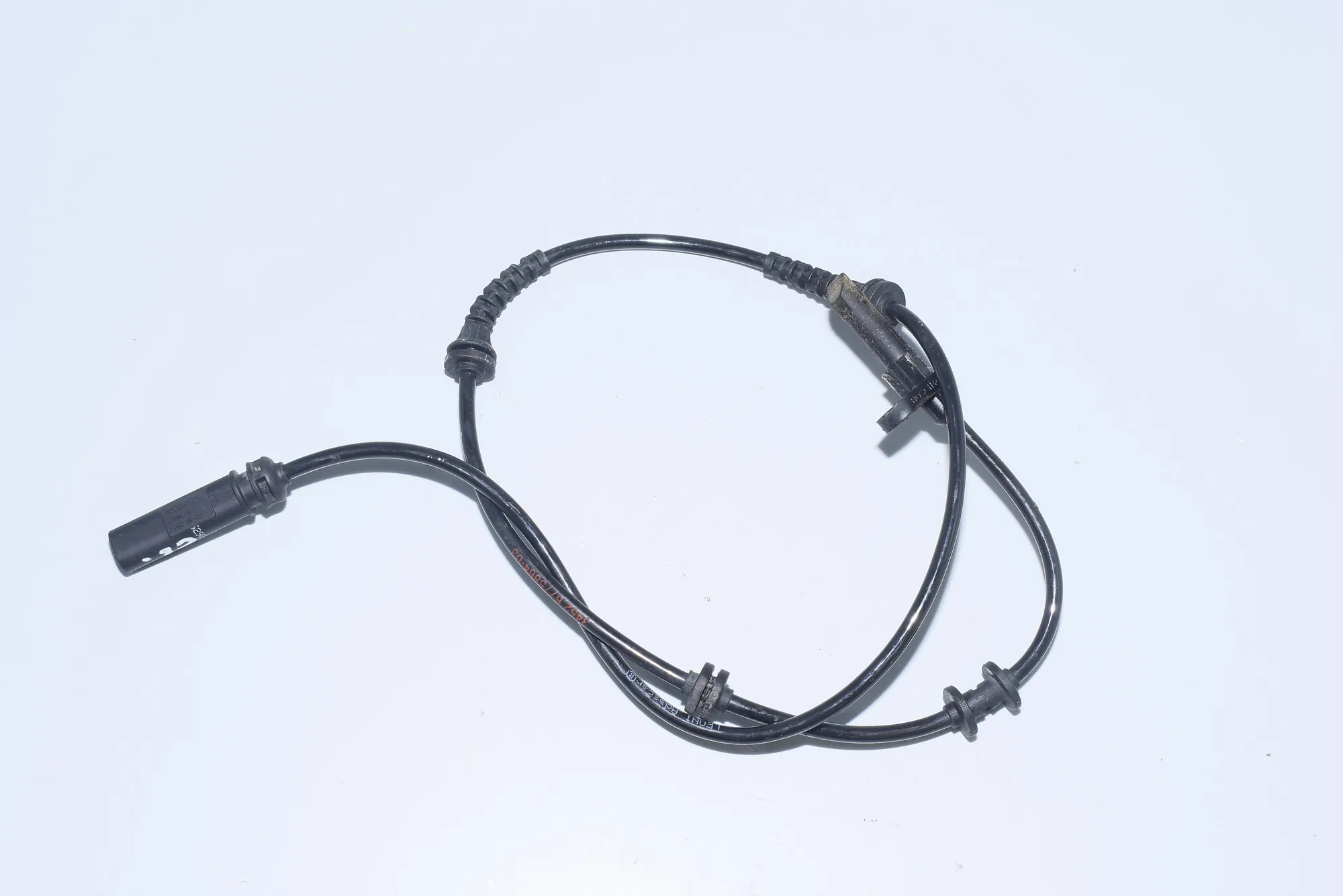 Rear Left ABS Sensor – OEM 0265007983 · BMW 7 (F01, F02) BMW 7 (F01, F02) 730 d 2010 – 2