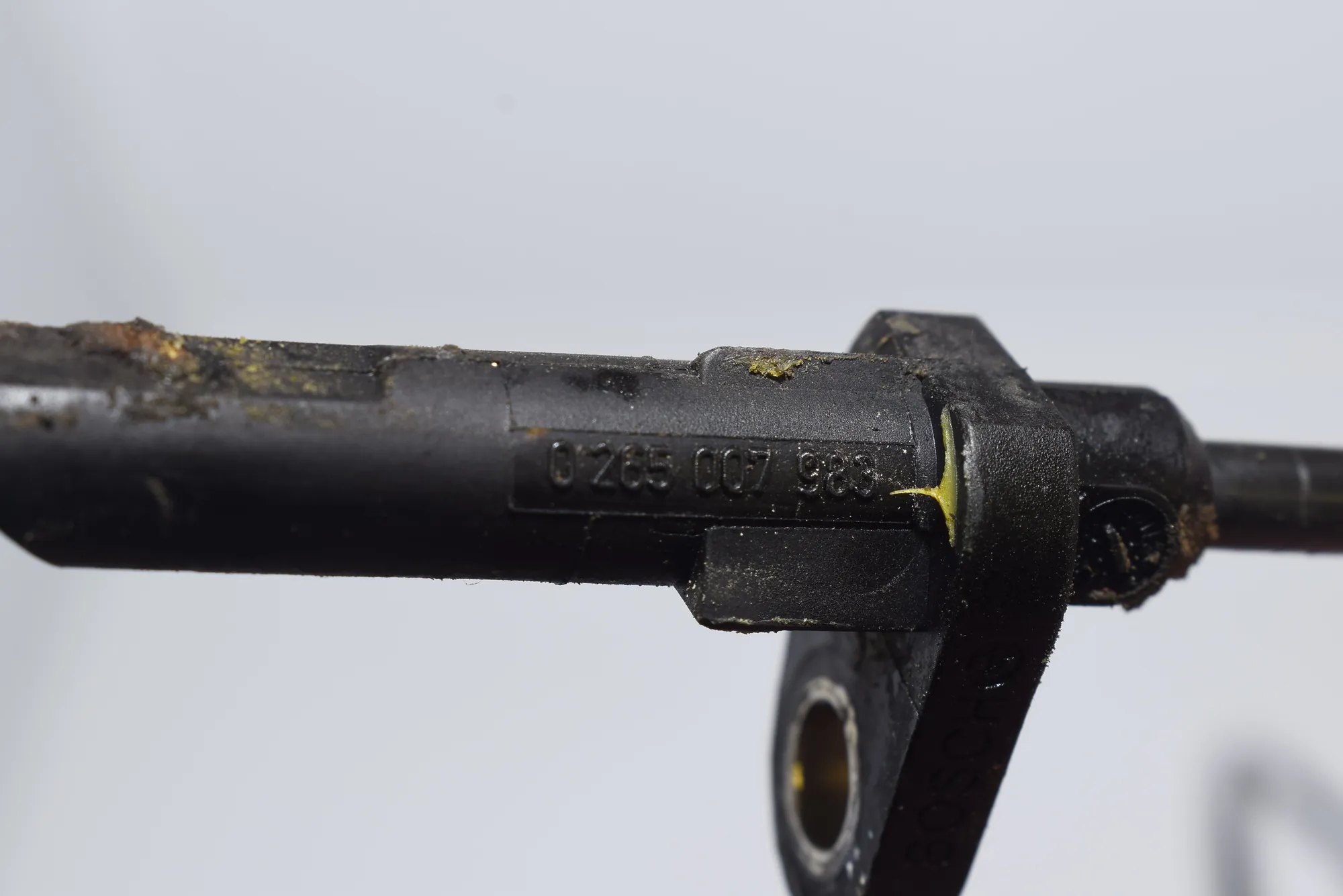 Rear Left ABS Sensor – OEM 0265007983 · BMW 7 (F01, F02) BMW 7 (F01, F02) 730 d 2010 – 5