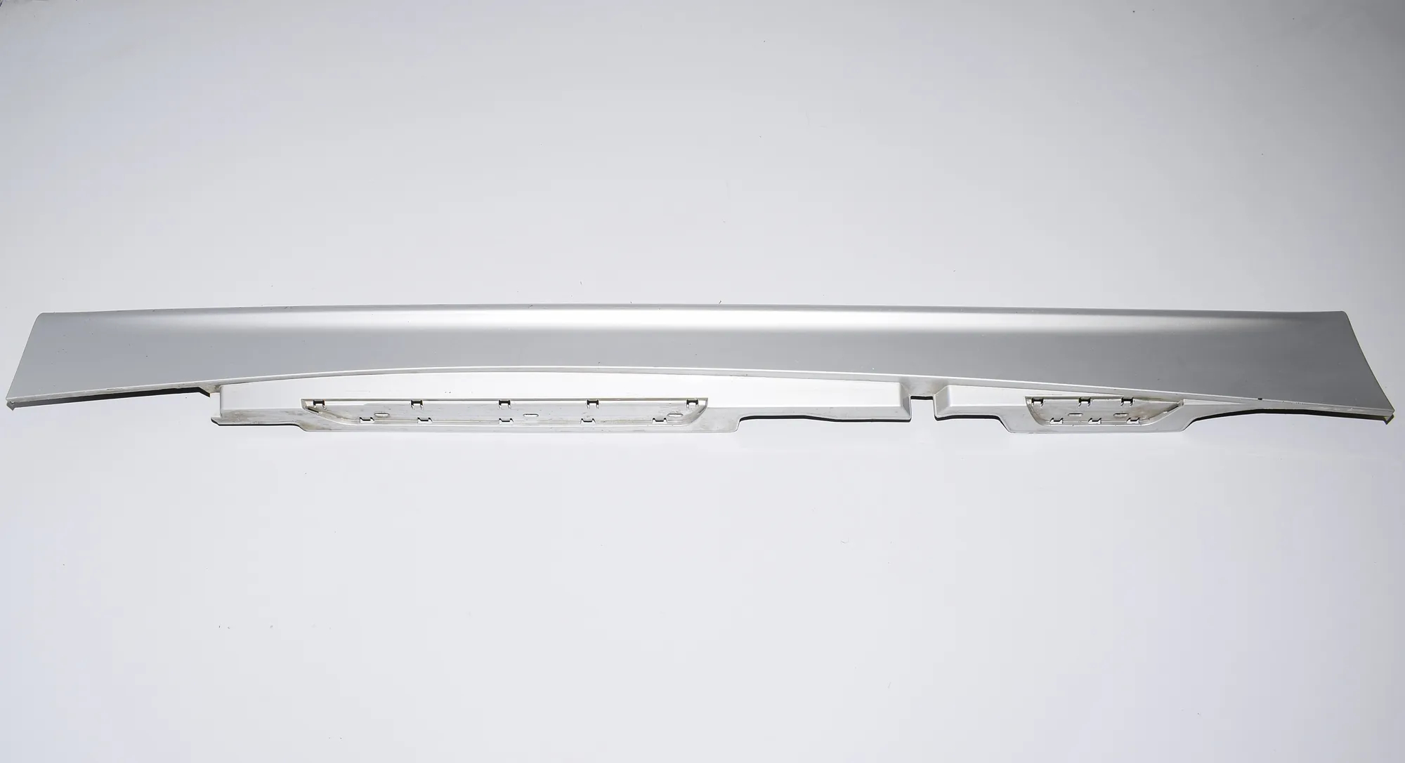 Right Side Plastic Sideskirt Cover – OEM NA · BMW 1 (E87) 120 i 2004