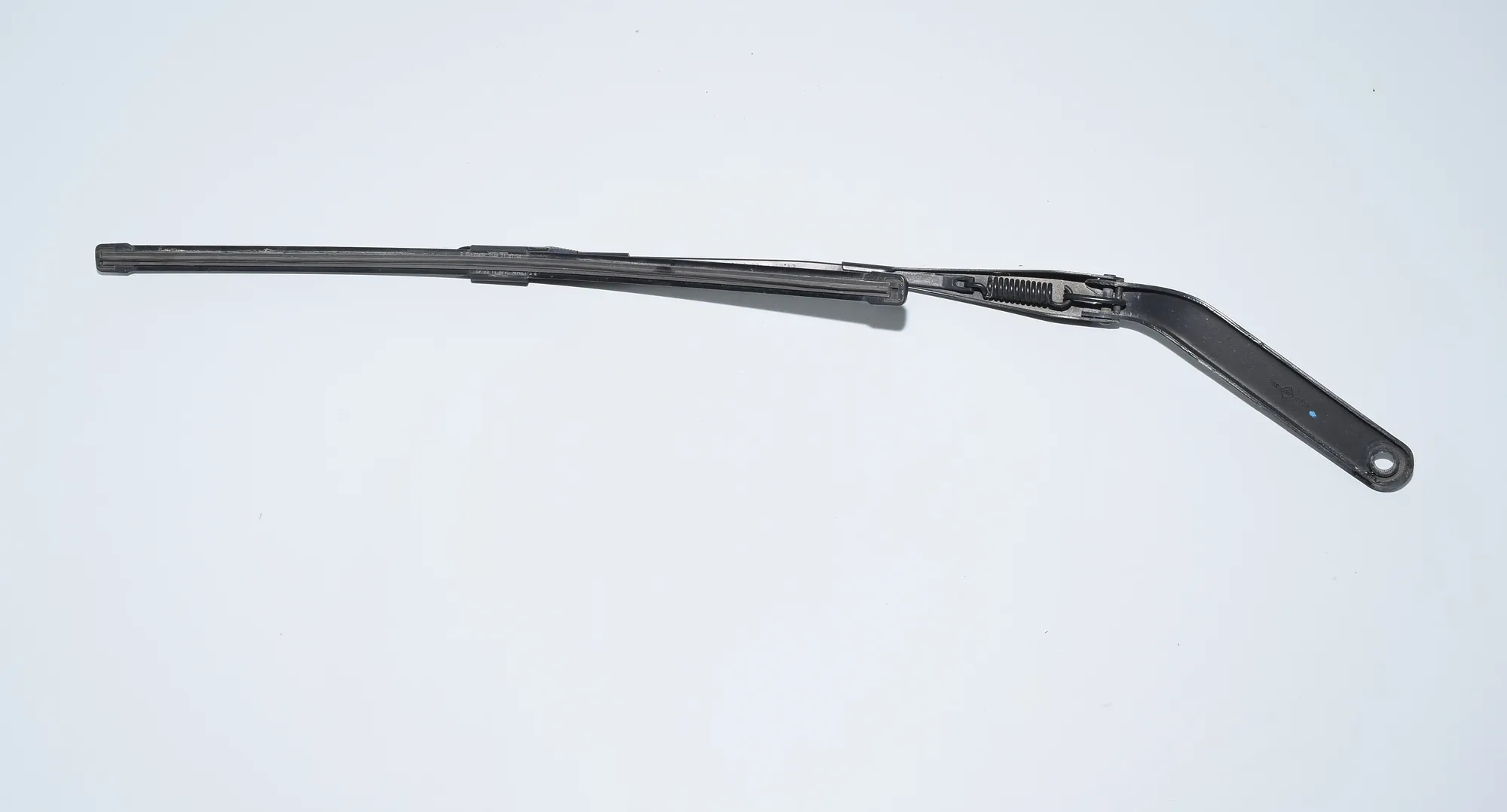 Front Wiper Arms – OEM 7160010 · BMW 1 (E87) 120 i 2004 – 3