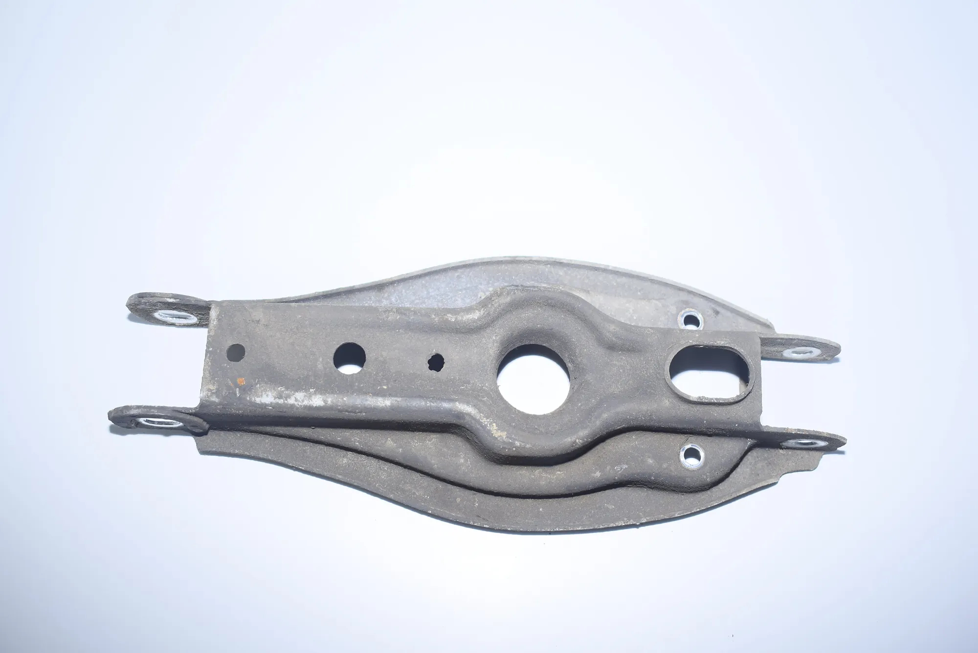Rear Right Lower Control Arm – OEM NA · BMW 1 (E87) 120 i 2004 – 3
