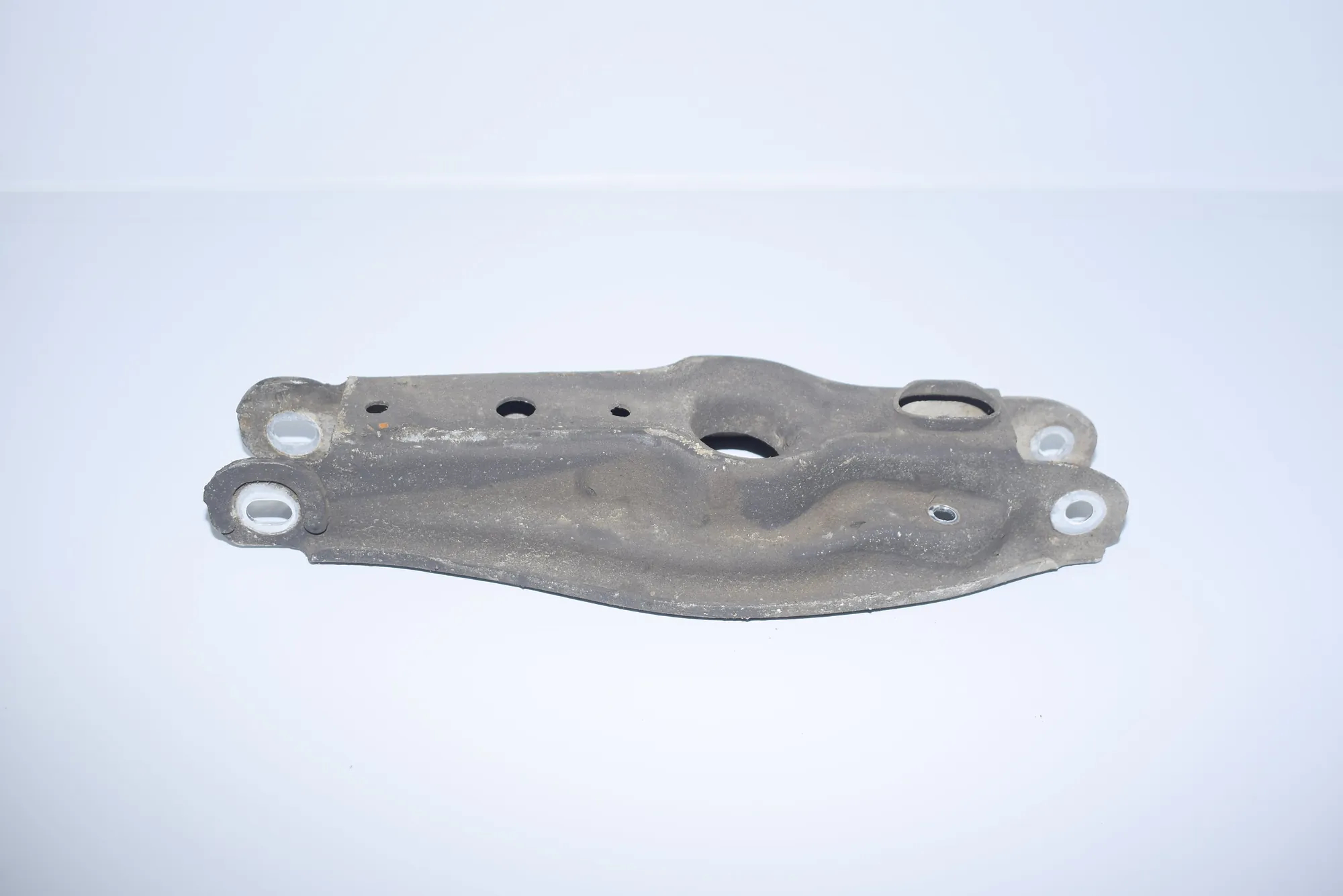 Rear Right Lower Control Arm – OEM NA · BMW 1 (E87) 120 i 2004 – 4