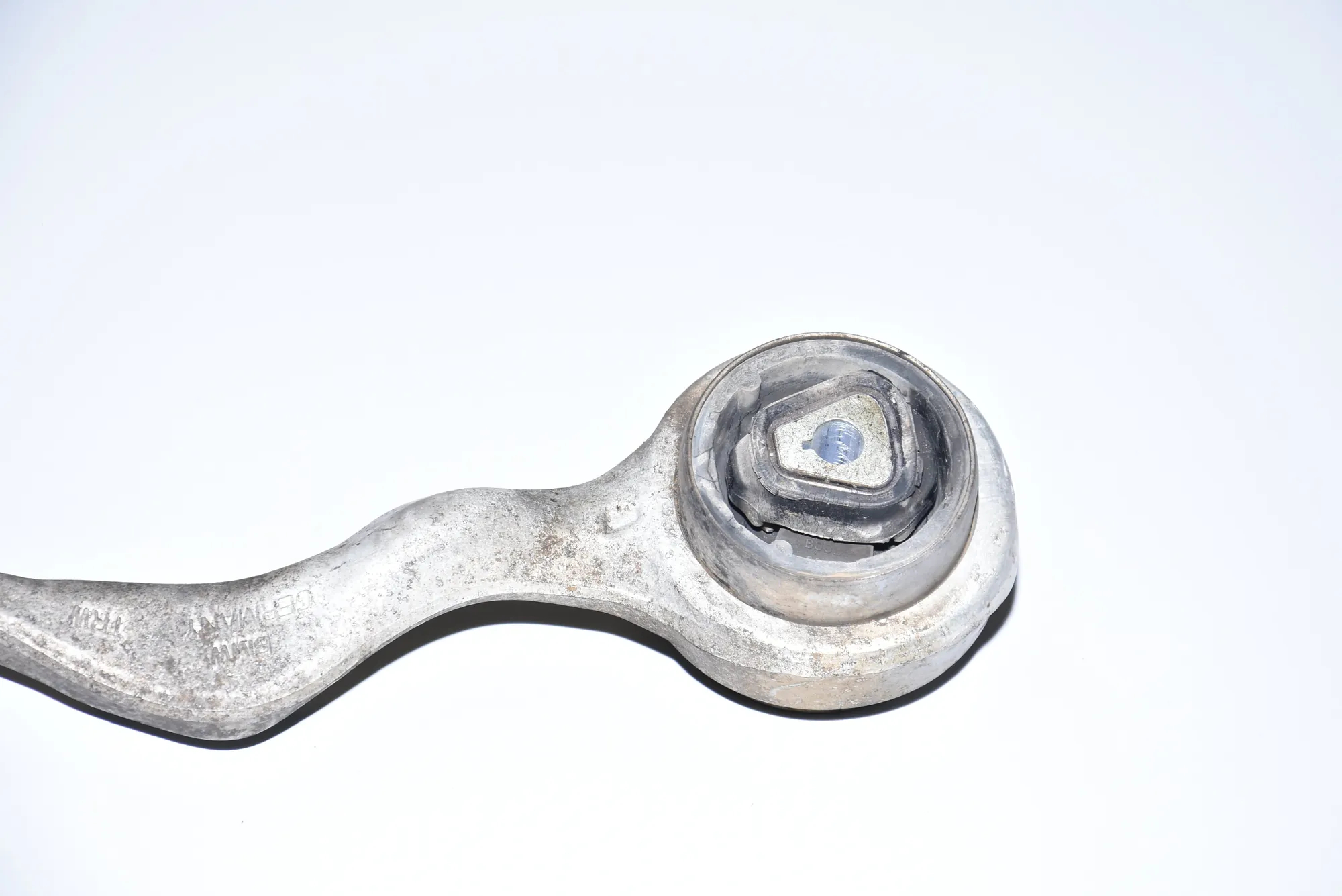 Front Right Curved Control Arm – OEM NA · BMW 1 (E87) 120 i 2004