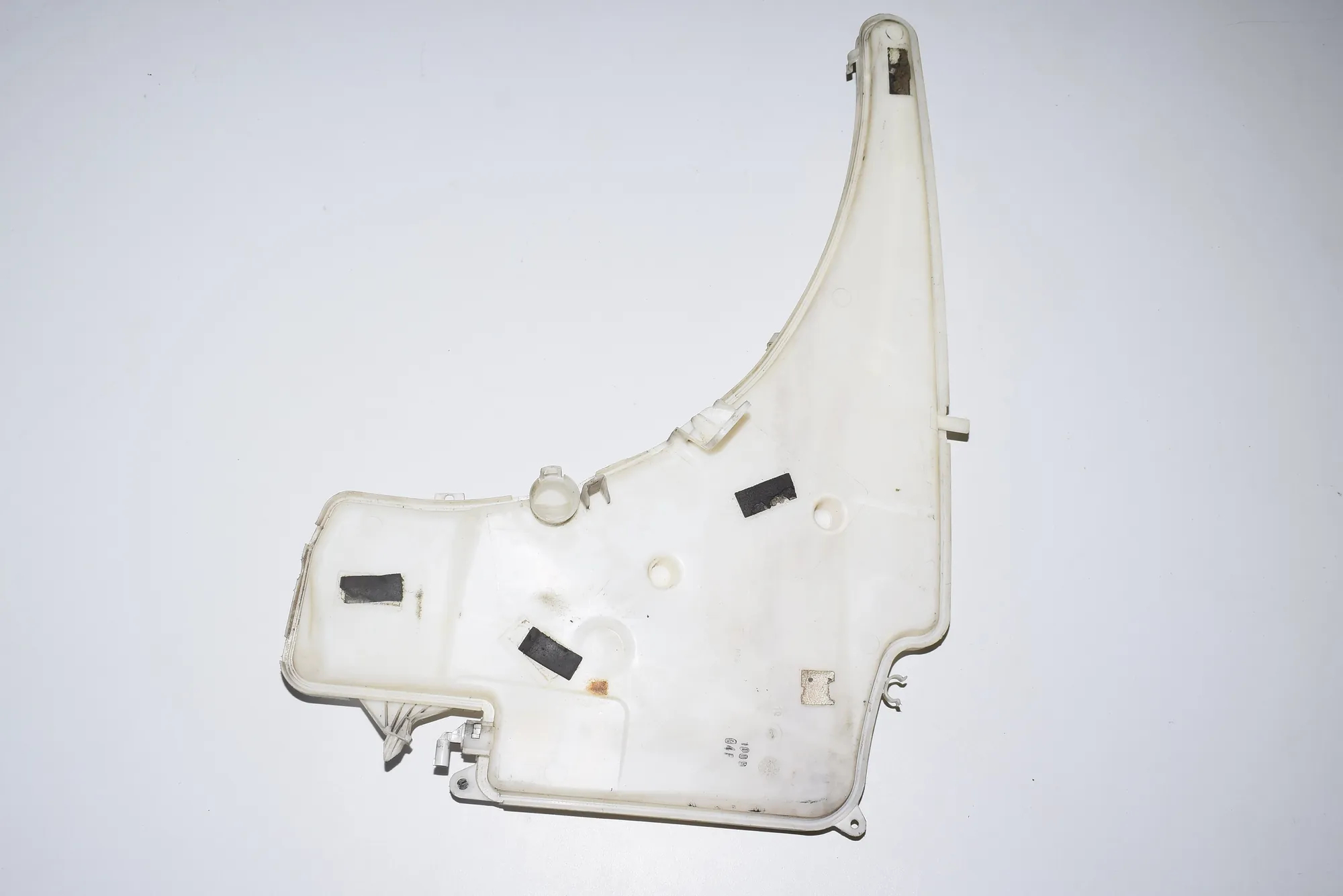 Window Washer Tank – OEM 7124231 · BMW 1 (E87) 120 i 2004 – 4