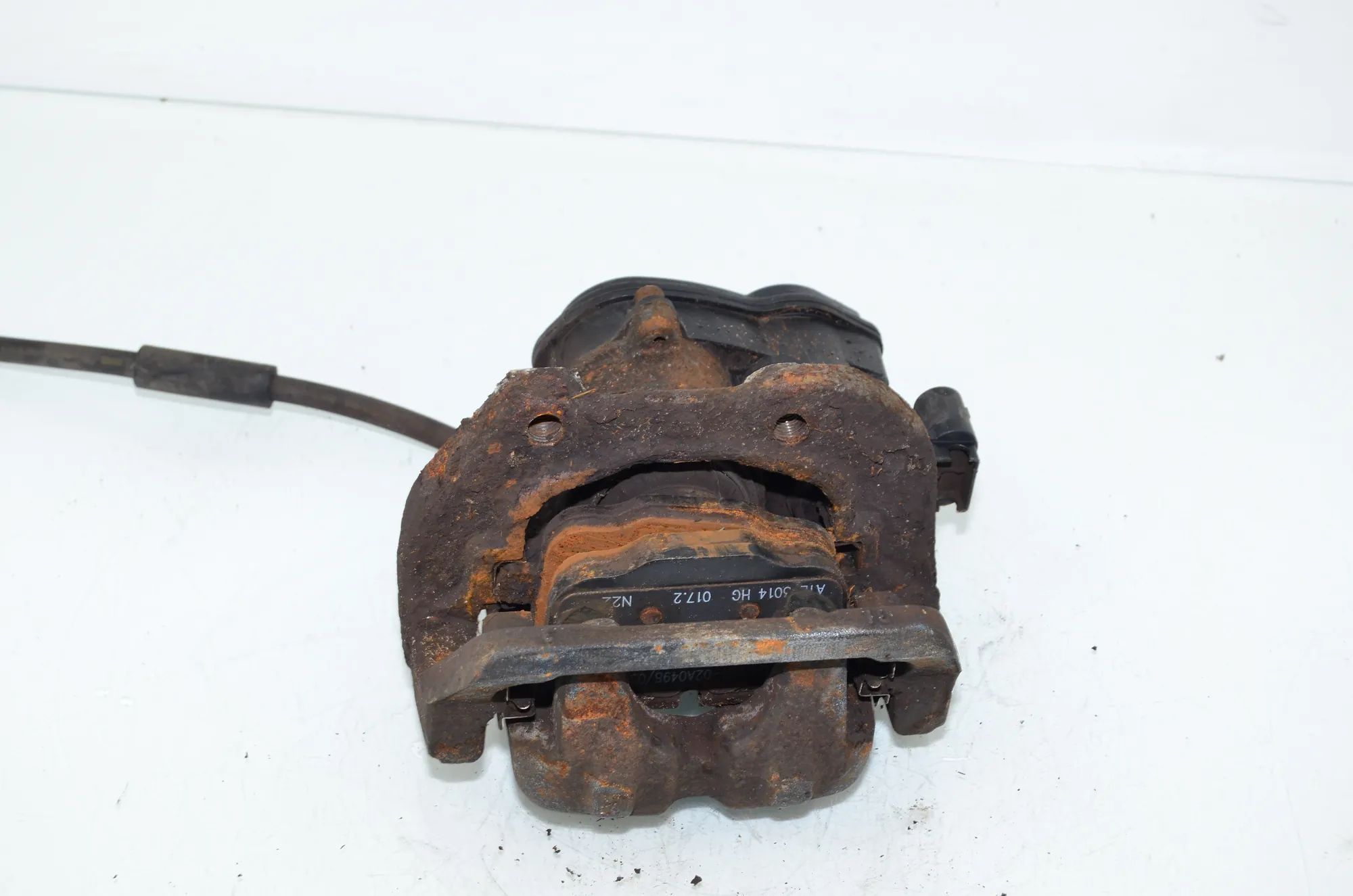Rear Left Brake Caliper – OEM 6793047 · BMW 5 Touring (F11) 530 d xDrive 2011 – 4
