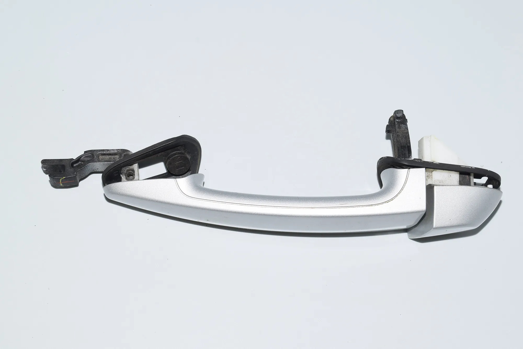 Front Left Door Exterior Handle – OEM NA · BMW 1 (E87) 120 i 2004 – 2