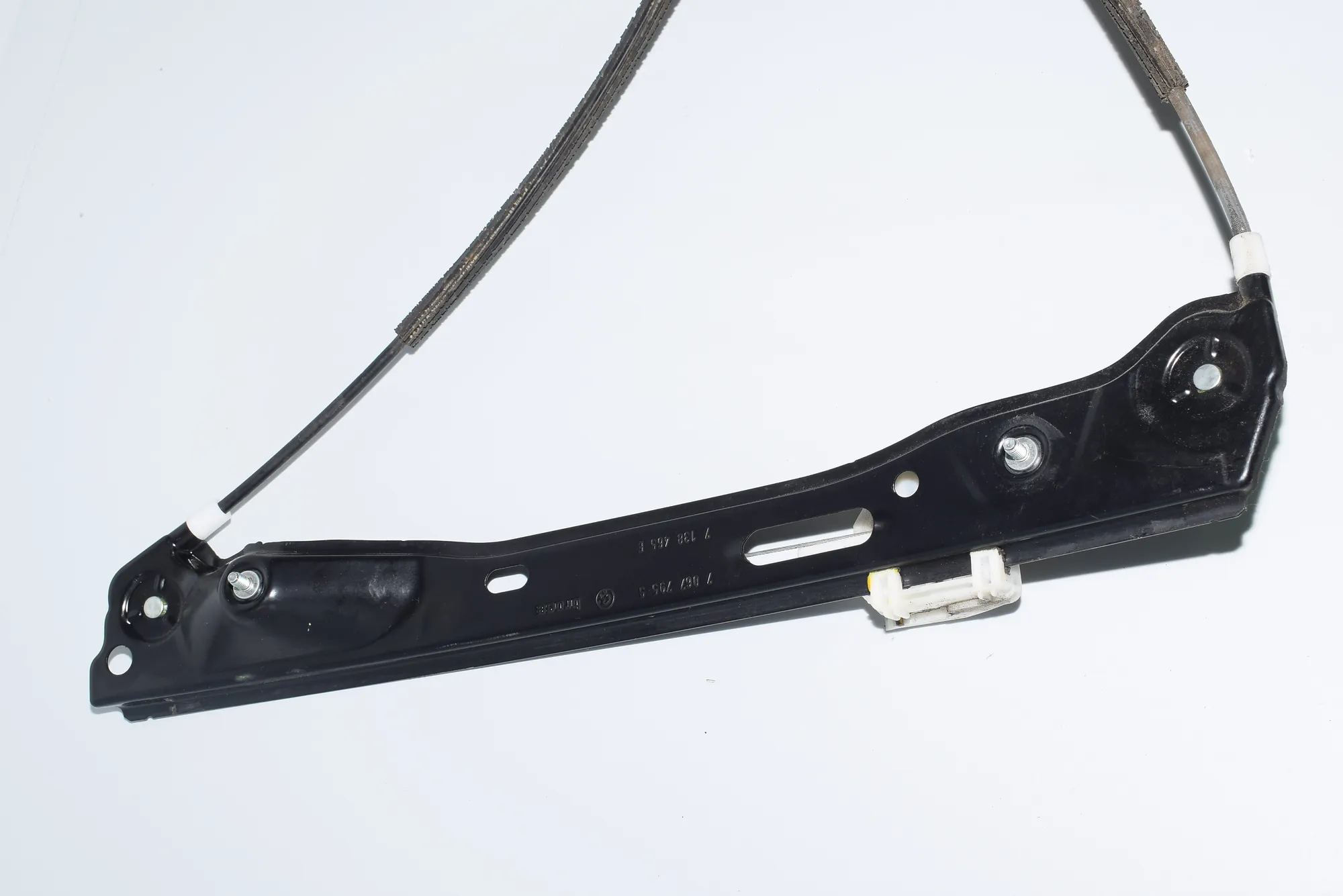 Front Left Door Window Regulator – OEM 6927029 · BMW 1 (E87) 120 i 2004 – 4