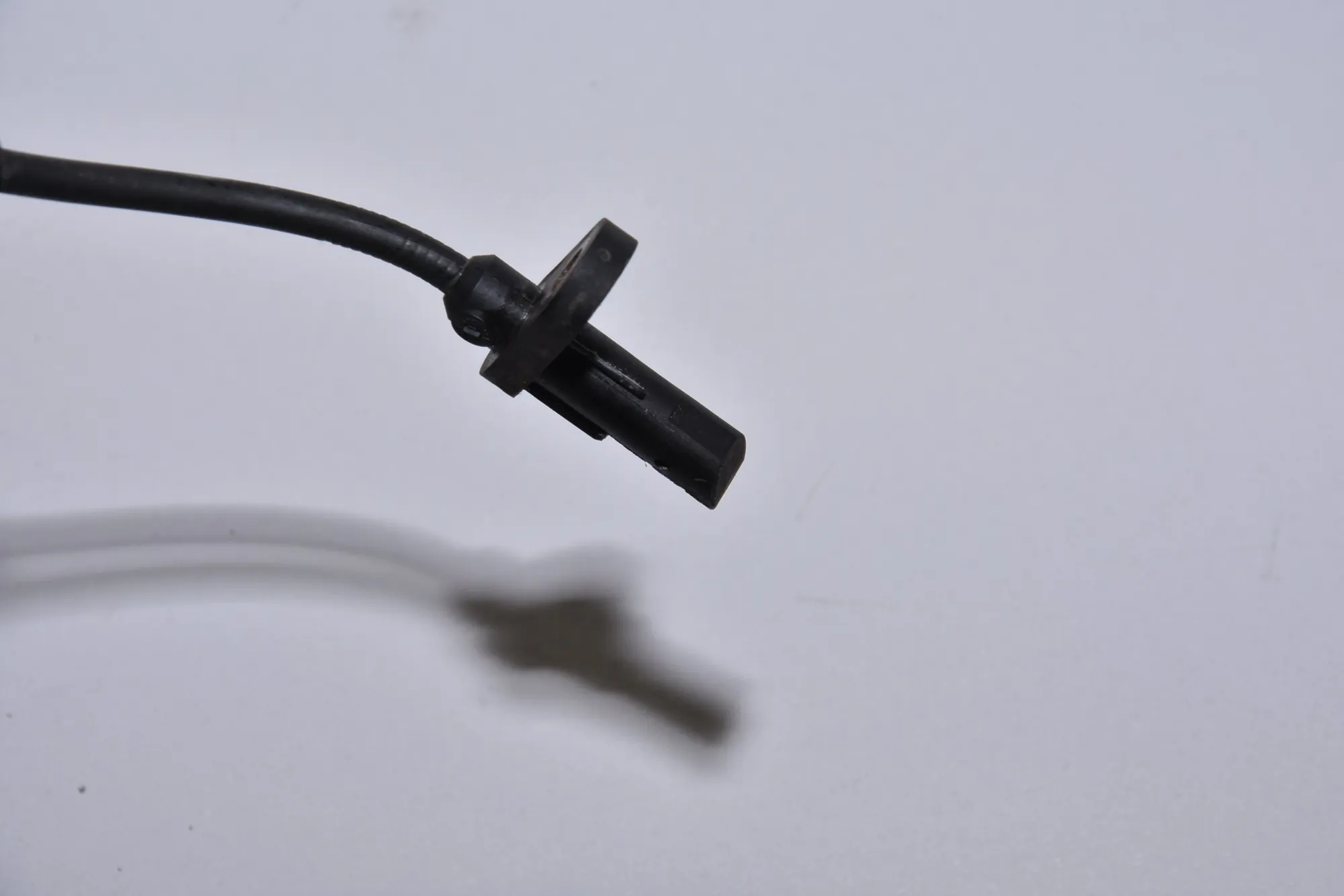 Front Right ABS Sensor – OEM 6784902 · BMW 7 (F01, F02) BMW 7 (F01, F02) 740 d xDrive 2011 – 3