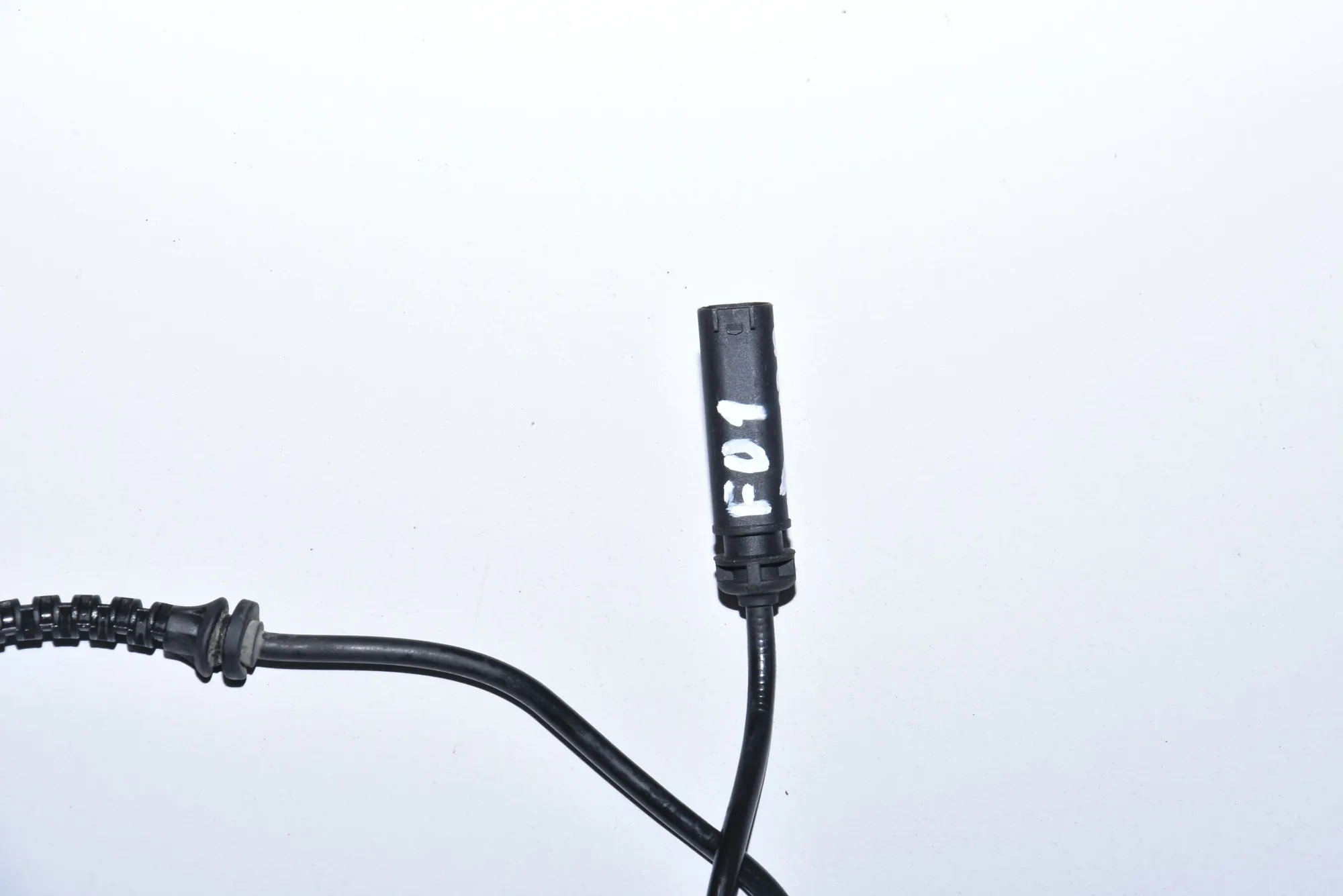 Front Right ABS Sensor – OEM 6784902 · BMW 7 (F01, F02) BMW 7 (F01, F02) 740 d xDrive 2011 – 2