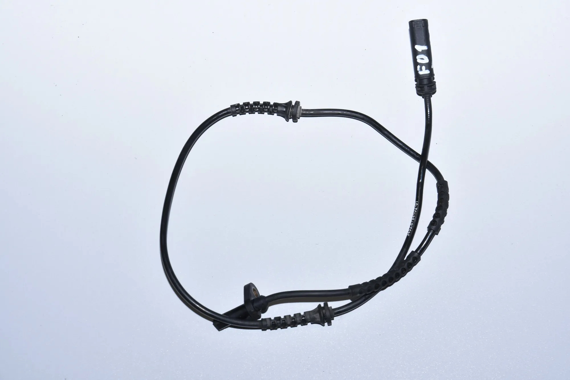 Front Right ABS Sensor – OEM 6784902 · BMW 7 (F01, F02) BMW 7 (F01, F02) 740 d xDrive 2011